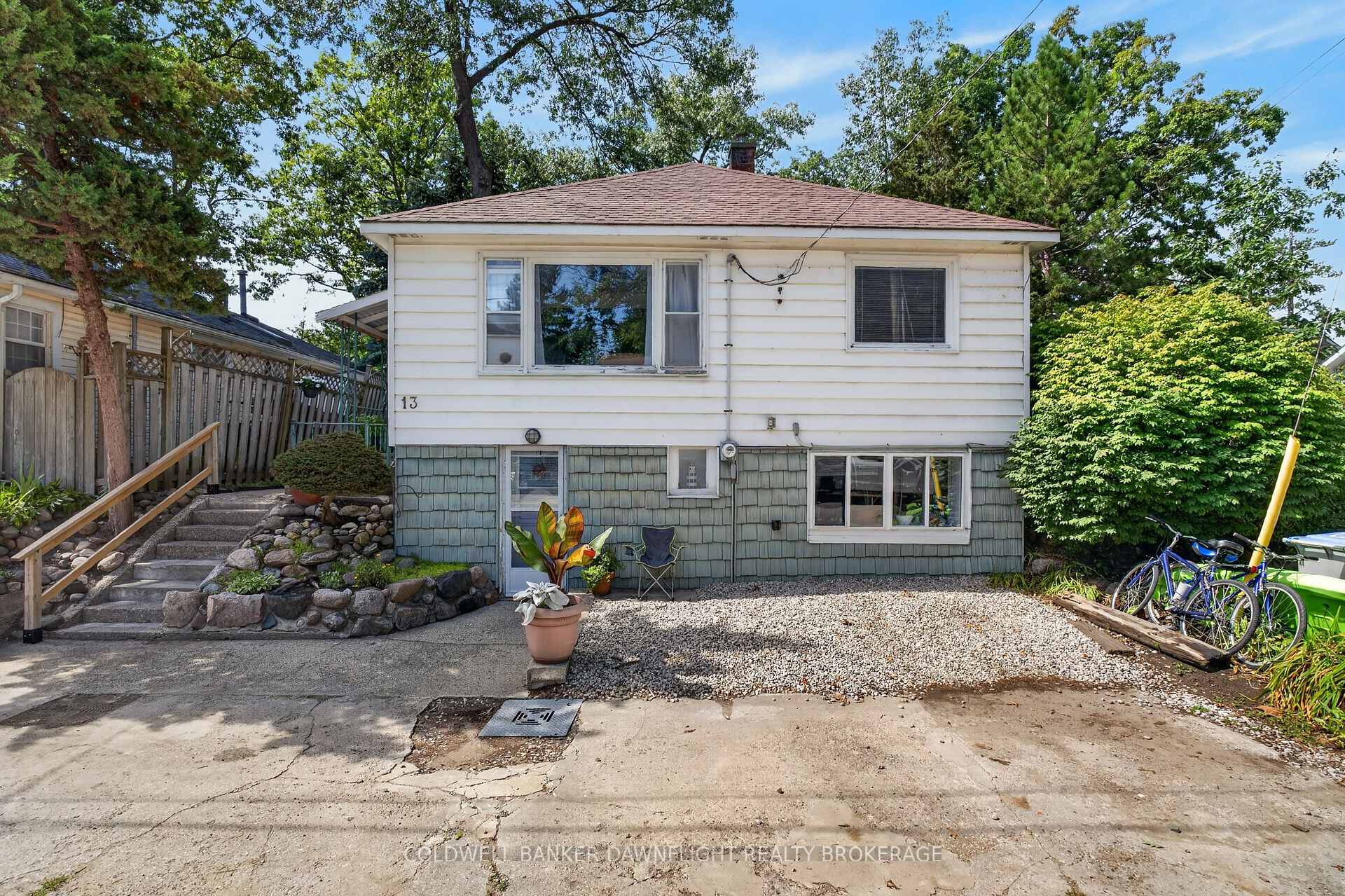 Photo 1 of 13 Warwick Avenue, Lambton Shores, Grand Bend — HOMEH