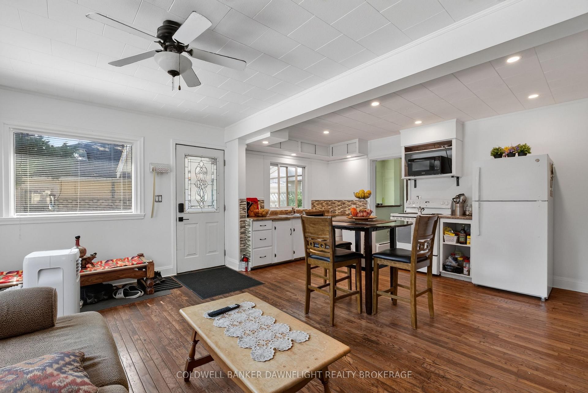 Photo 6 of 13 Warwick Avenue, Lambton Shores, Grand Bend — HOMEH