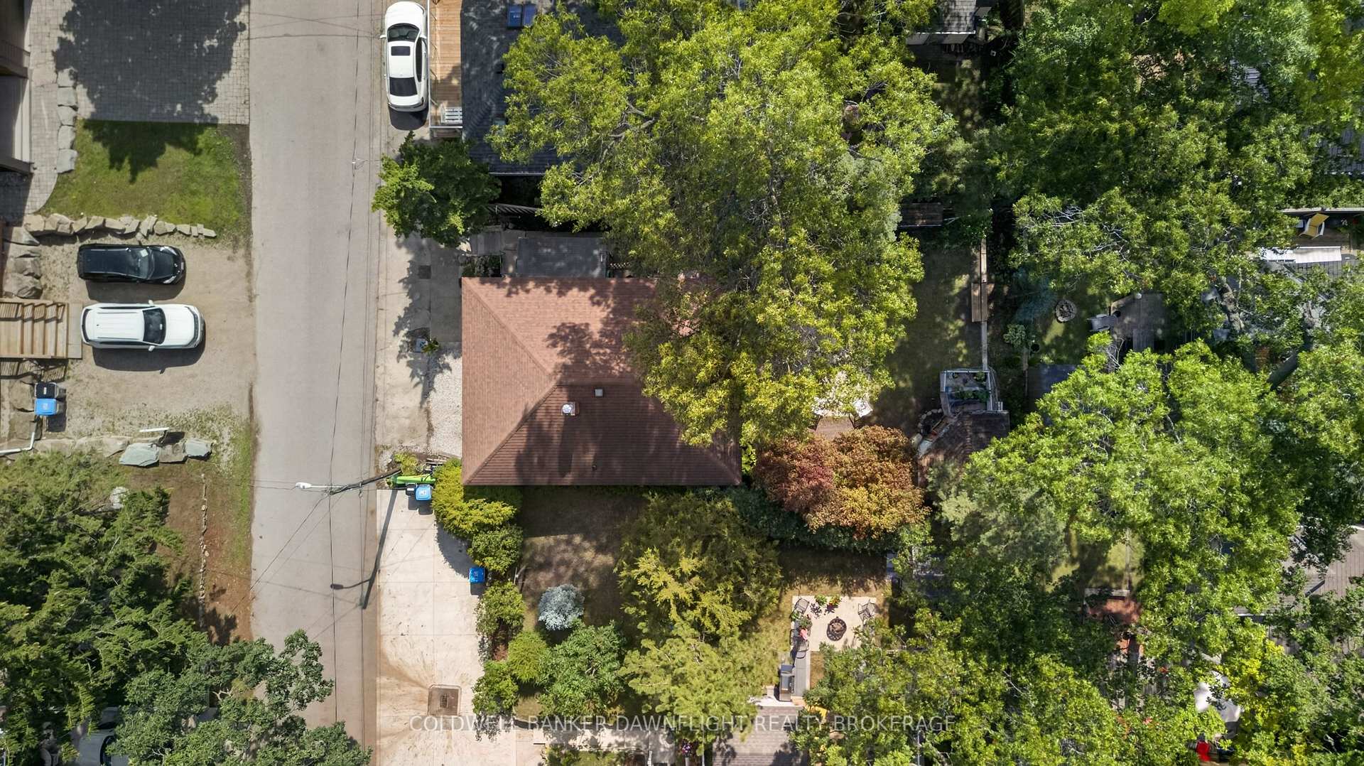 Photo 20 of 13 Warwick Avenue, Lambton Shores, Grand Bend — HOMEH