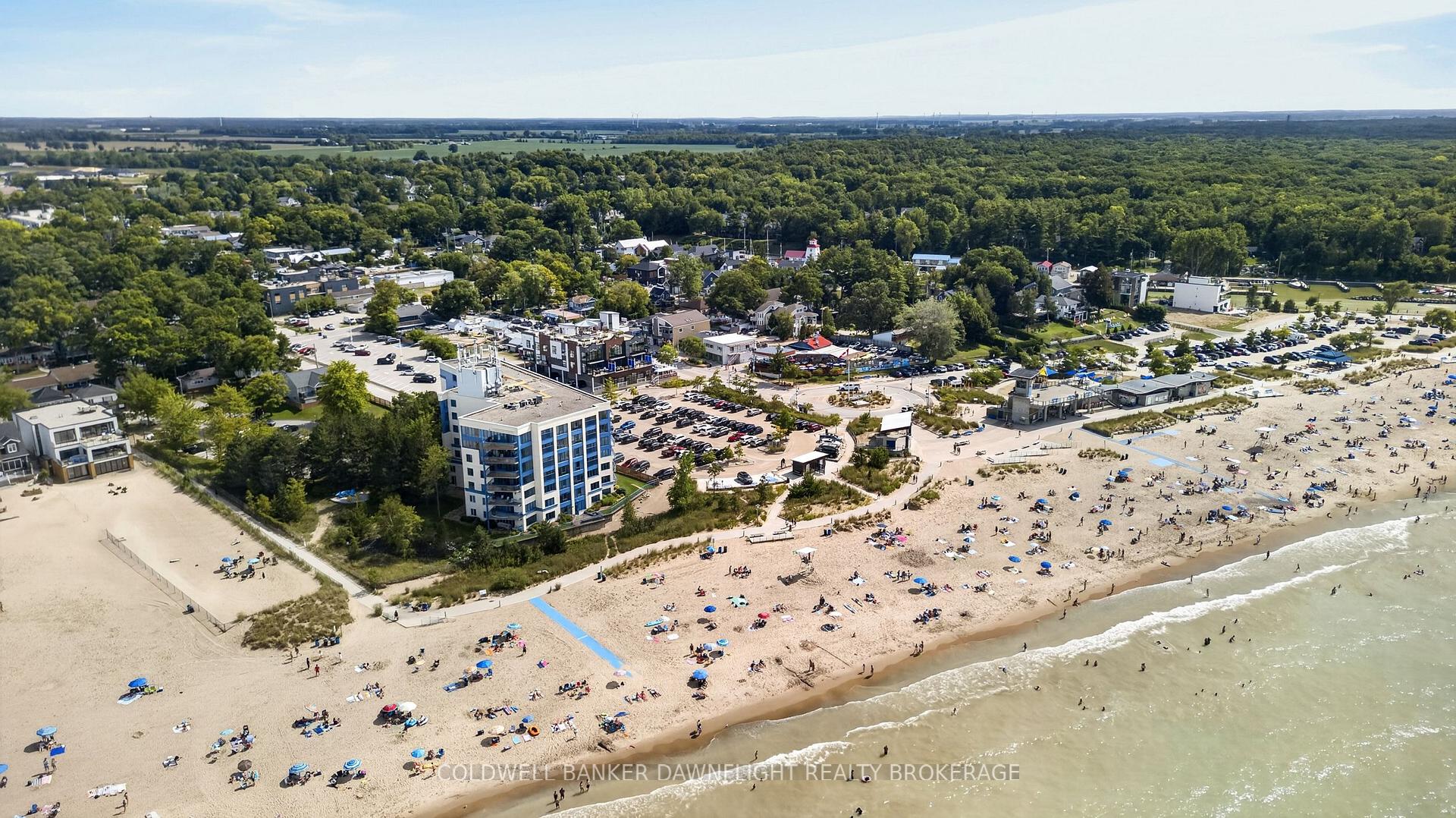 Photo 24 of 13 Warwick Avenue, Lambton Shores, Grand Bend — HOMEH