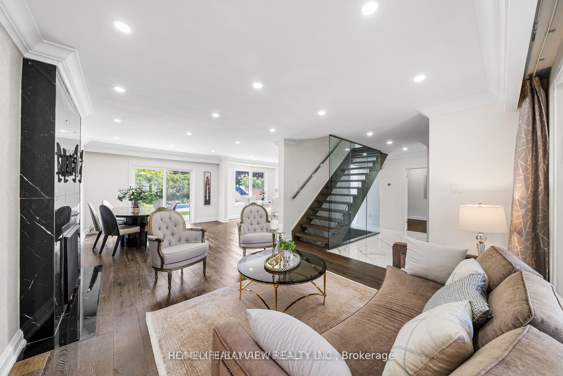 Photo 10 of 220 Grandview Avenue, Markham, Grandview — HOMEH