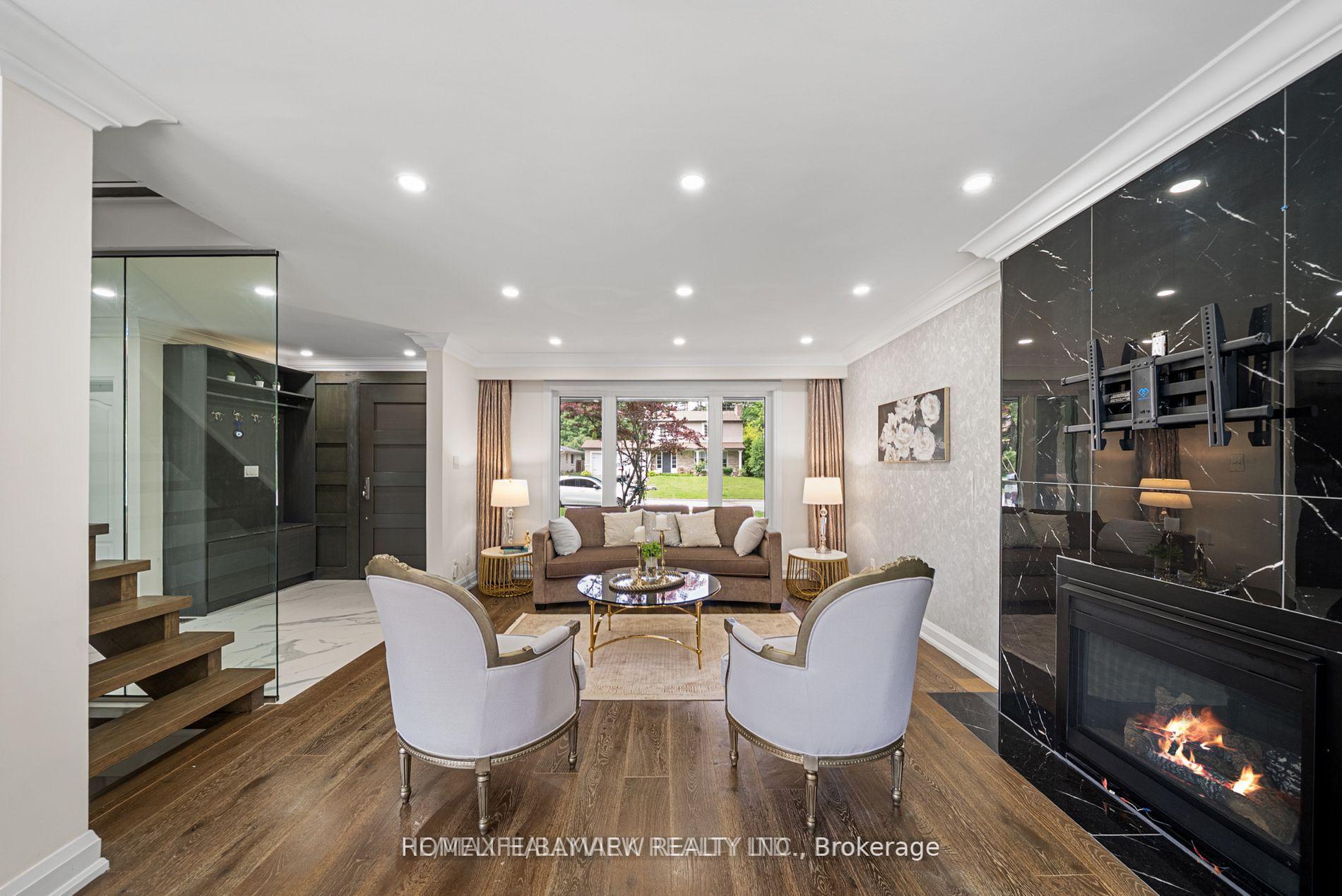 Photo 16 of 220 Grandview Avenue, Markham, Grandview — HOMEH