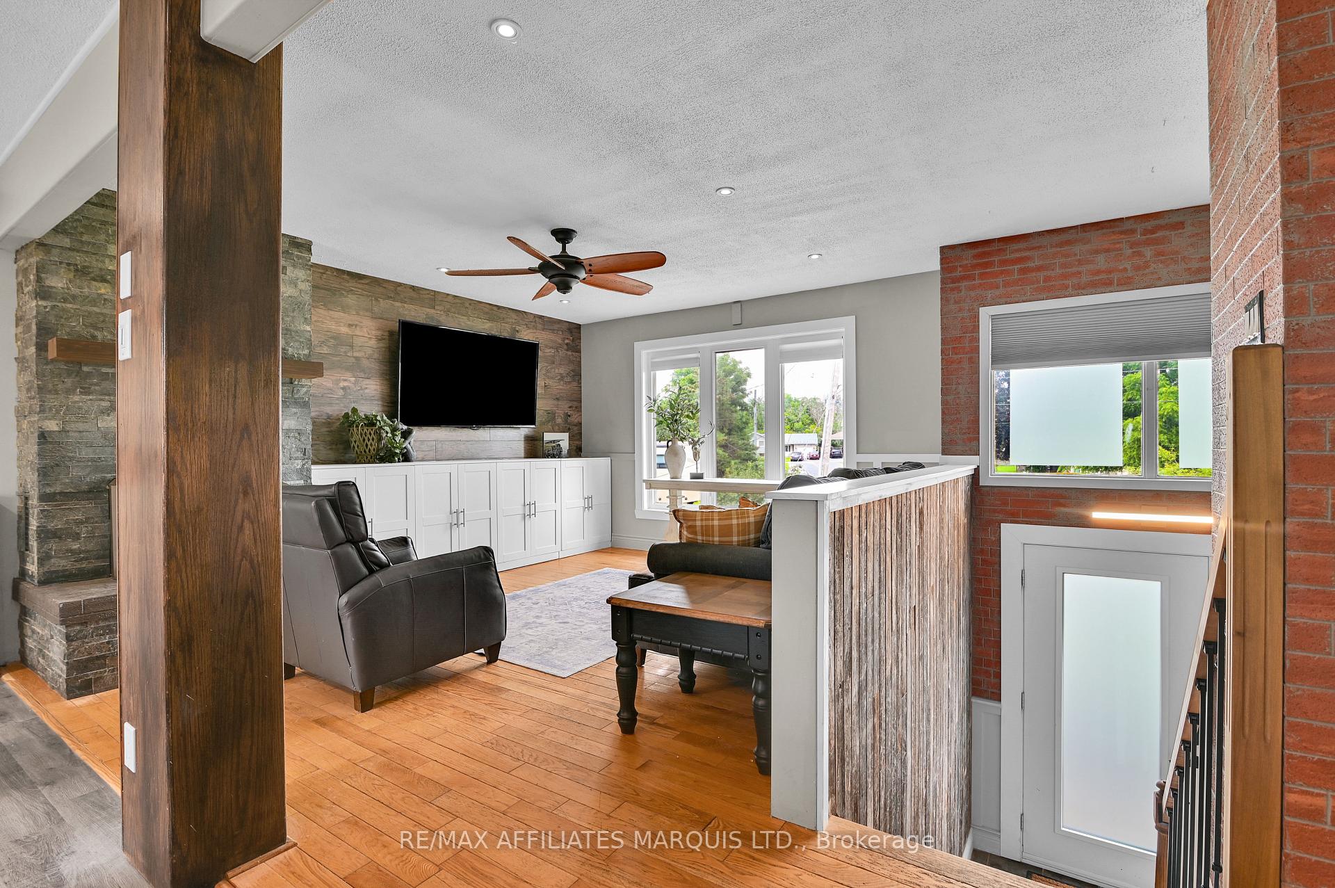 Photo 4 of 422 Hilbert Avenue, Cornwall, Cornwall — HOMEH