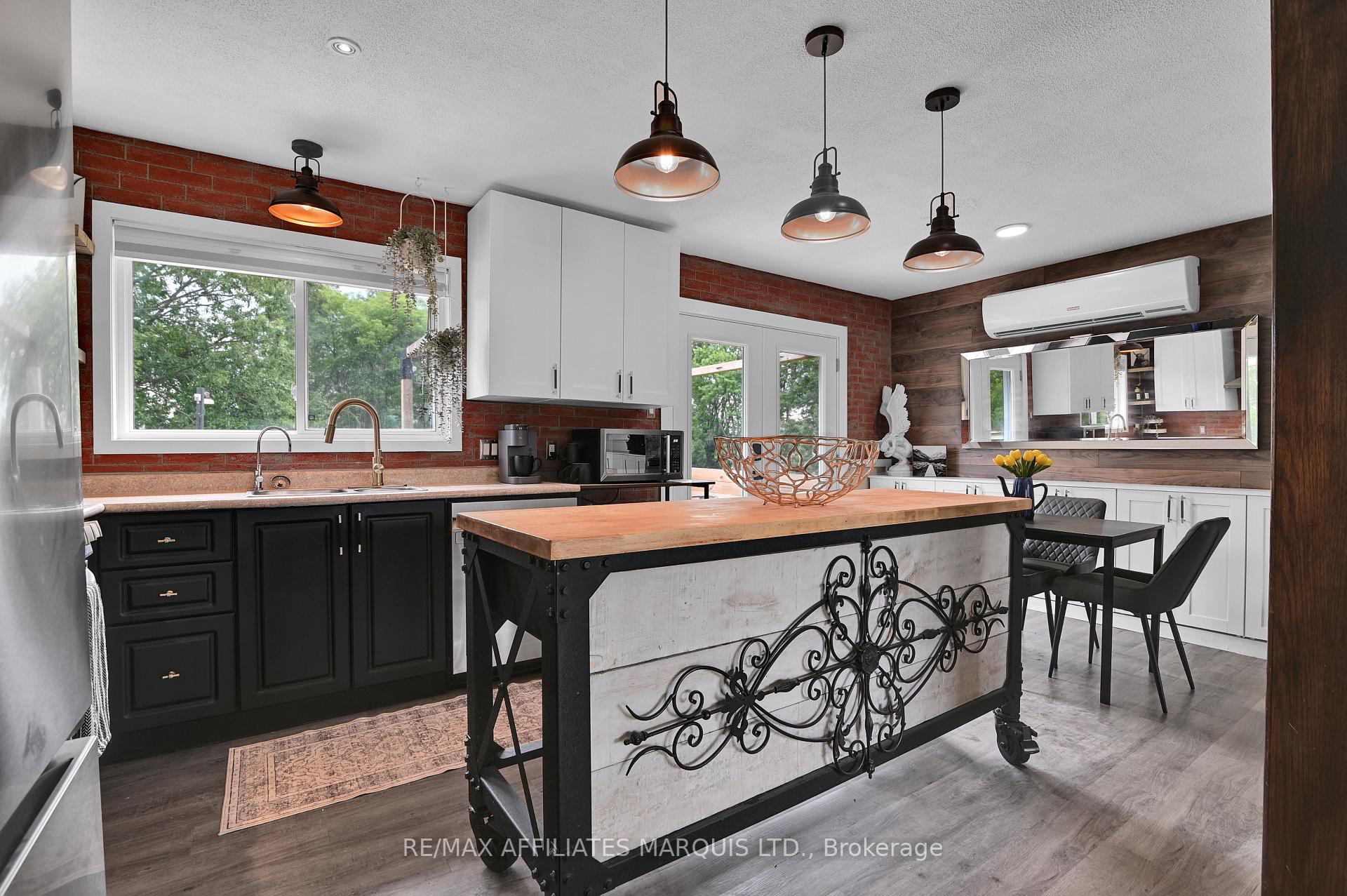 Photo 10 of 422 Hilbert Avenue, Cornwall, Cornwall — HOMEH