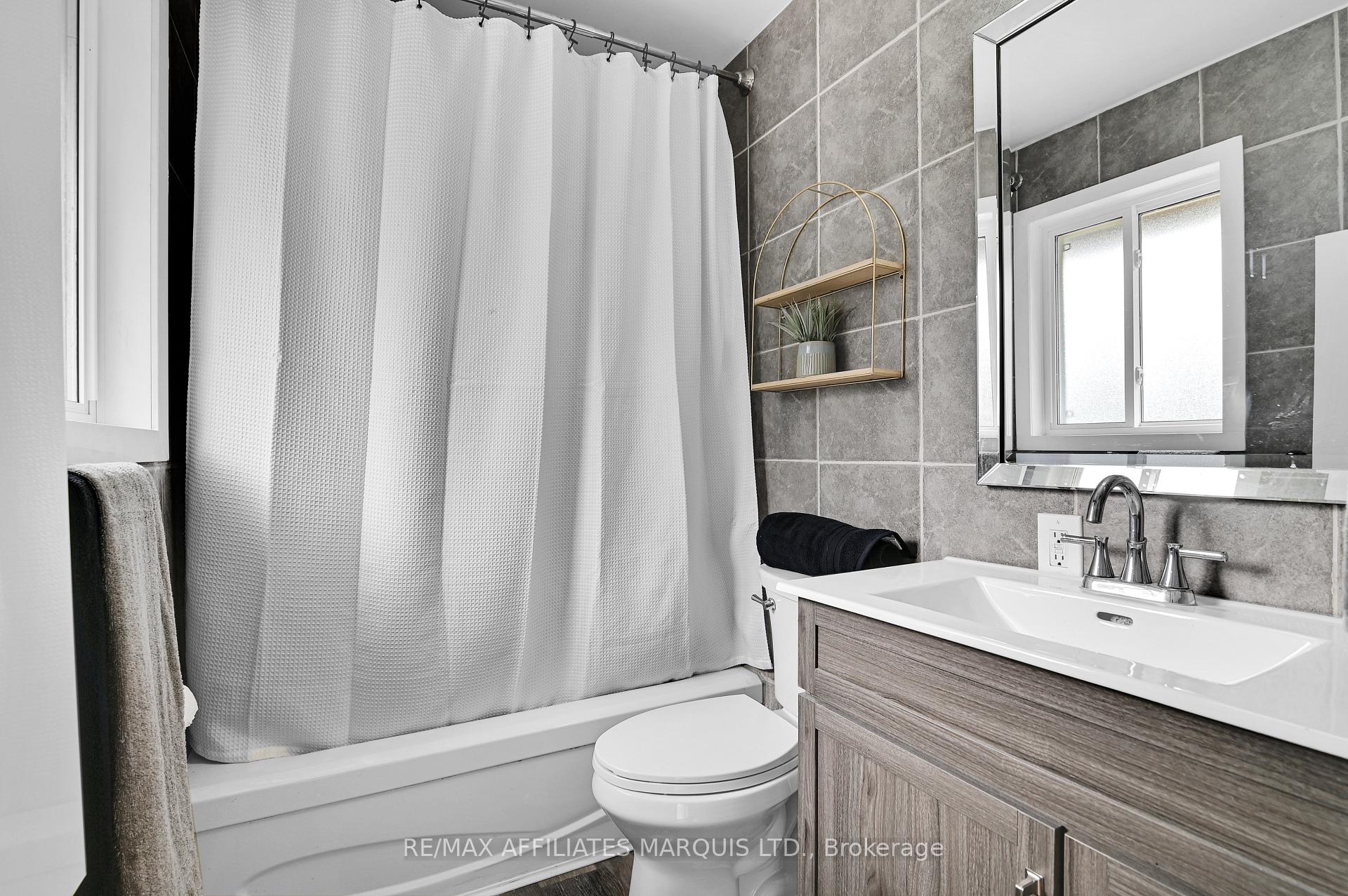 Photo 18 of 422 Hilbert Avenue, Cornwall, Cornwall — HOMEH