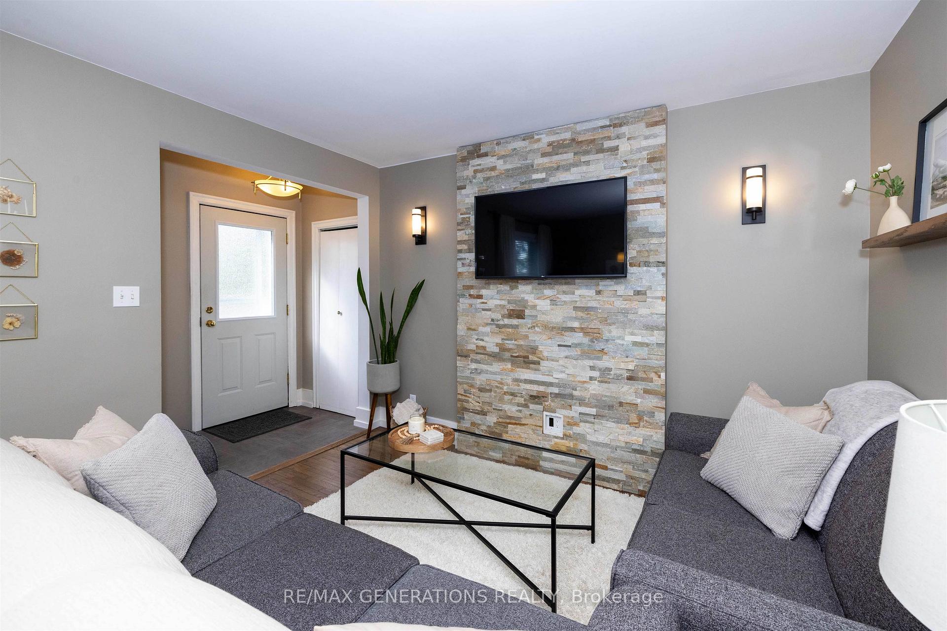 Photo 6 of 55 Ray Boulevard, Thunder Bay, Mariday Heights — HOMEH