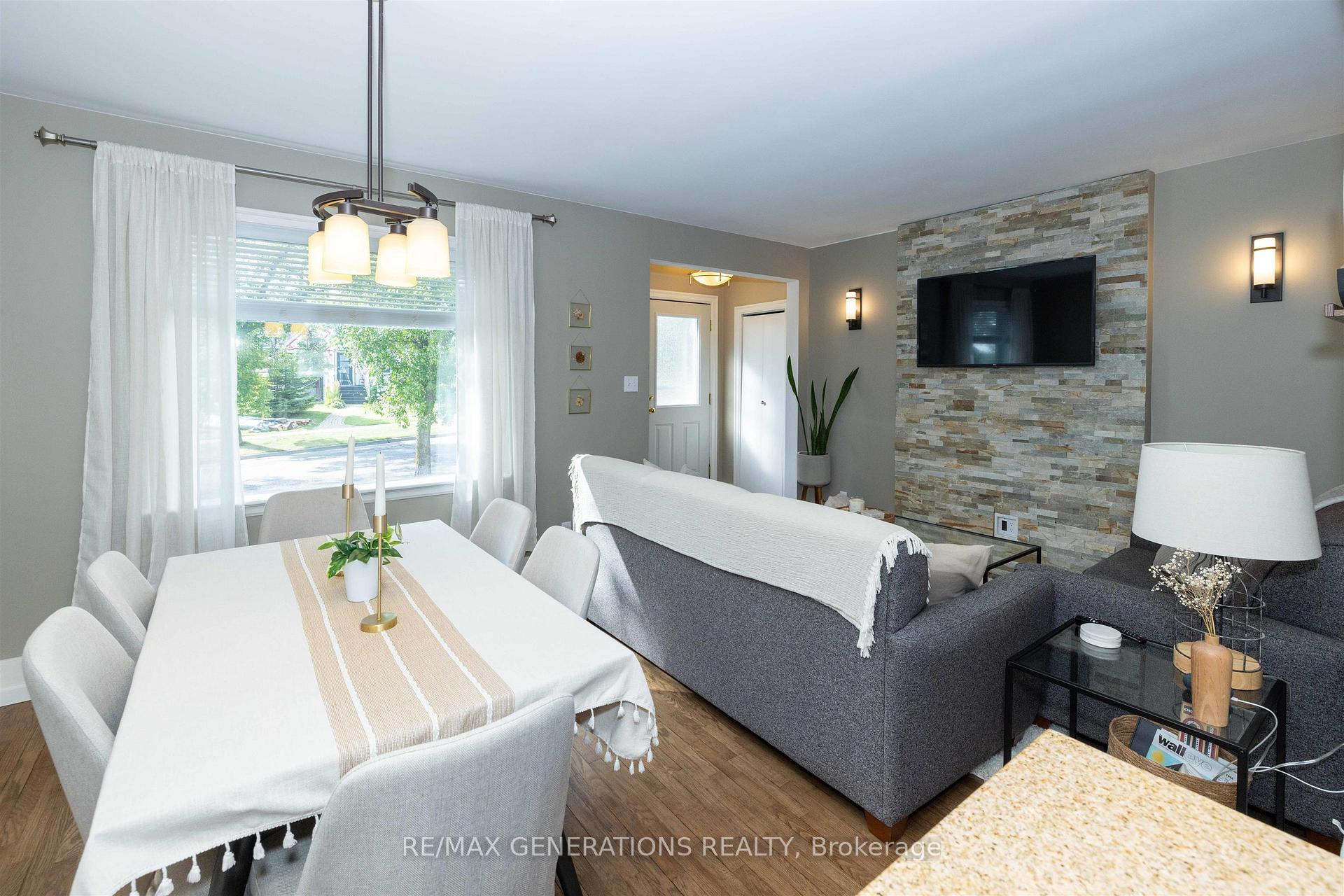 Photo 14 of 55 Ray Boulevard, Thunder Bay, Mariday Heights — HOMEH
