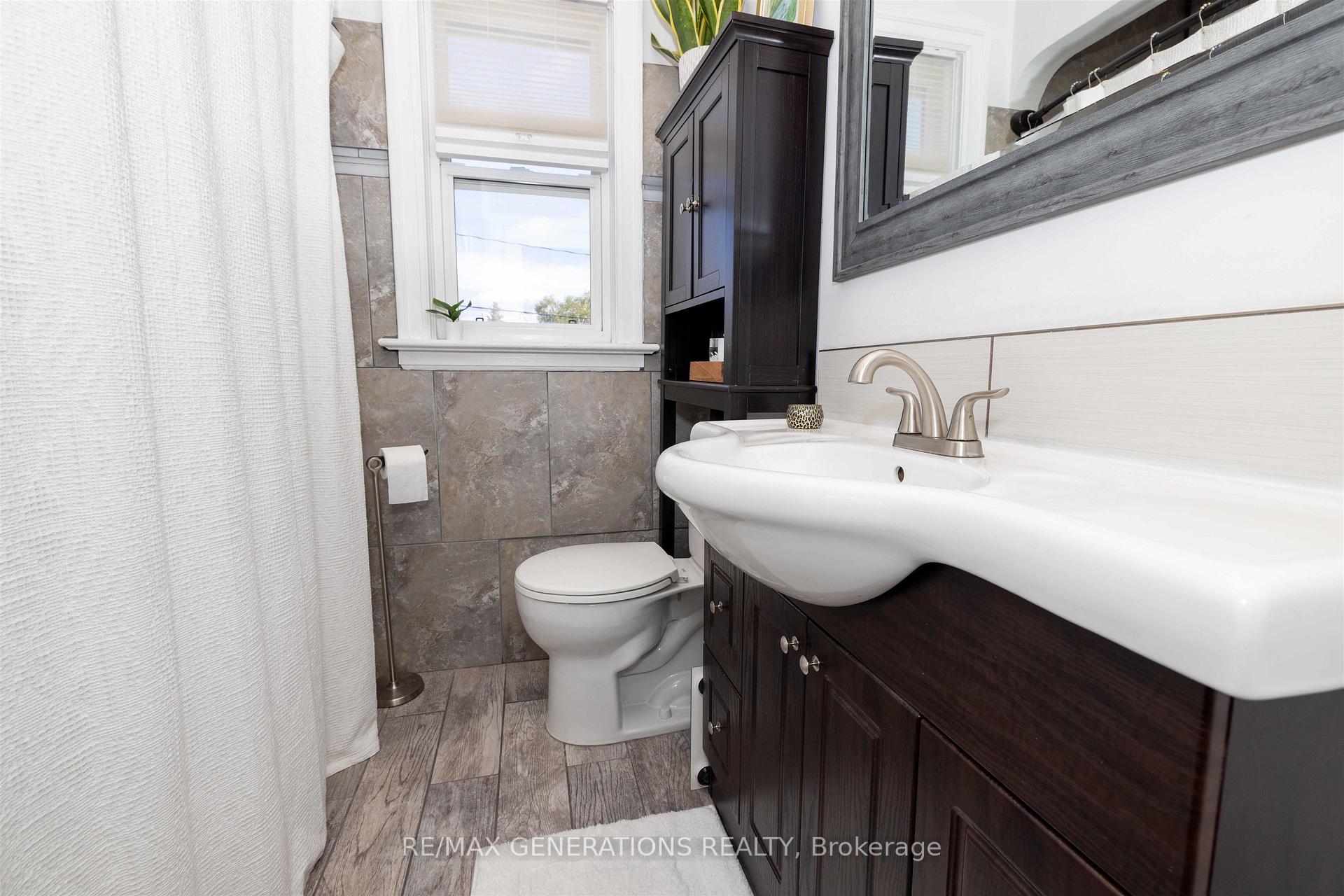 Photo 19 of 55 Ray Boulevard, Thunder Bay, Mariday Heights — HOMEH