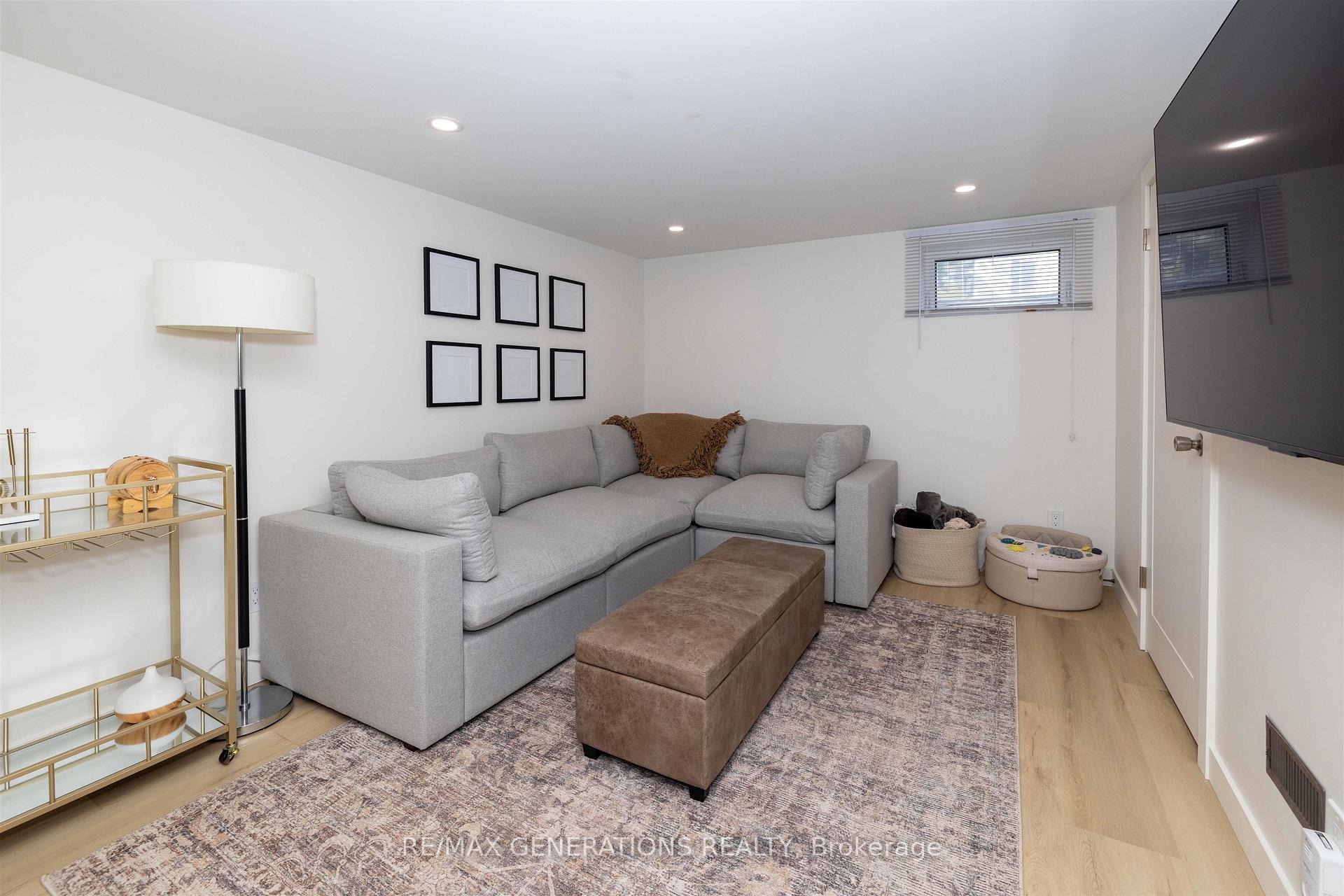 Photo 20 of 55 Ray Boulevard, Thunder Bay, Mariday Heights — HOMEH