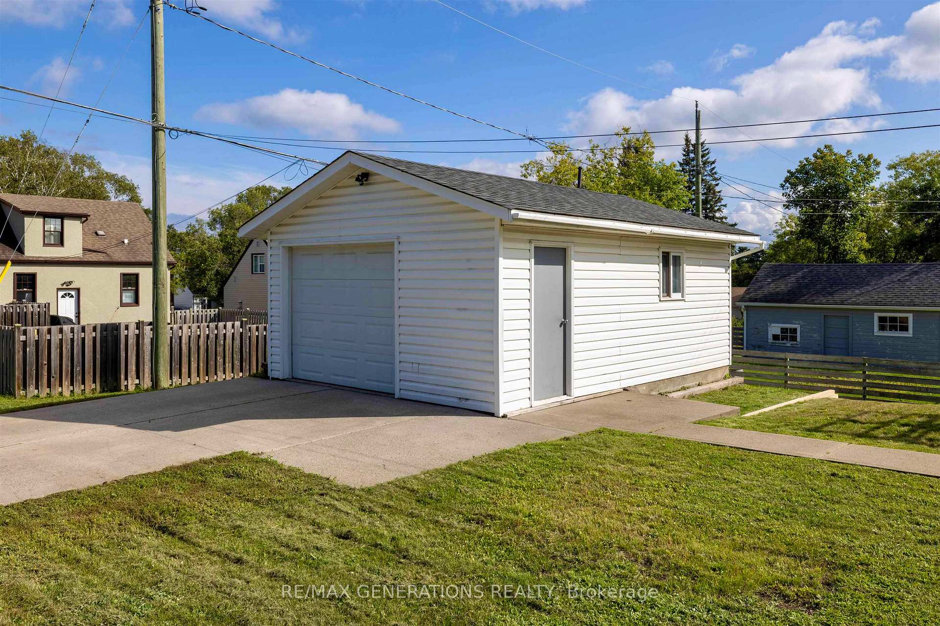 Photo 27 of 55 Ray Boulevard, Thunder Bay, Mariday Heights — HOMEH