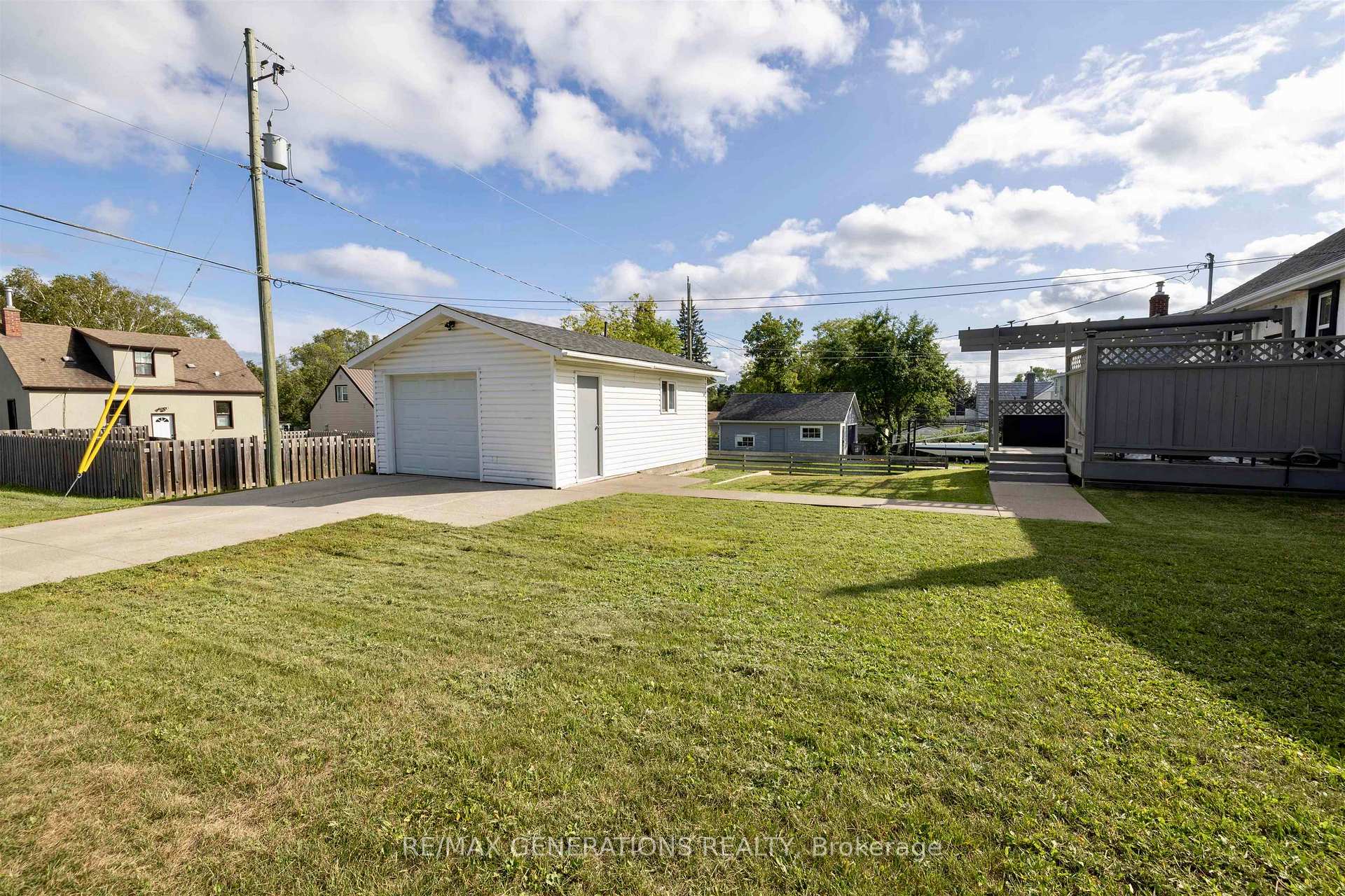 Photo 28 of 55 Ray Boulevard, Thunder Bay, Mariday Heights — HOMEH