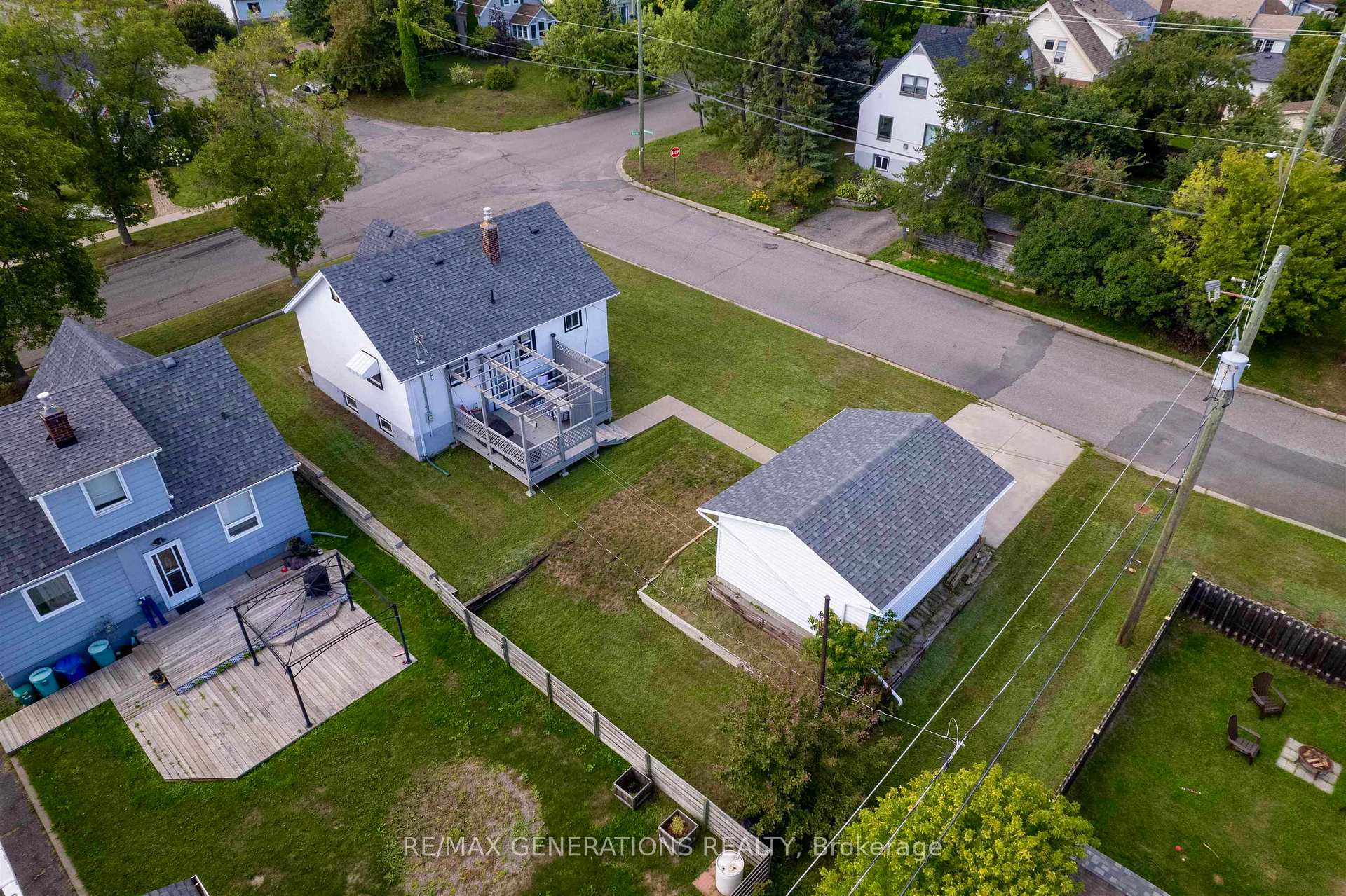 Photo 32 of 55 Ray Boulevard, Thunder Bay, Mariday Heights — HOMEH