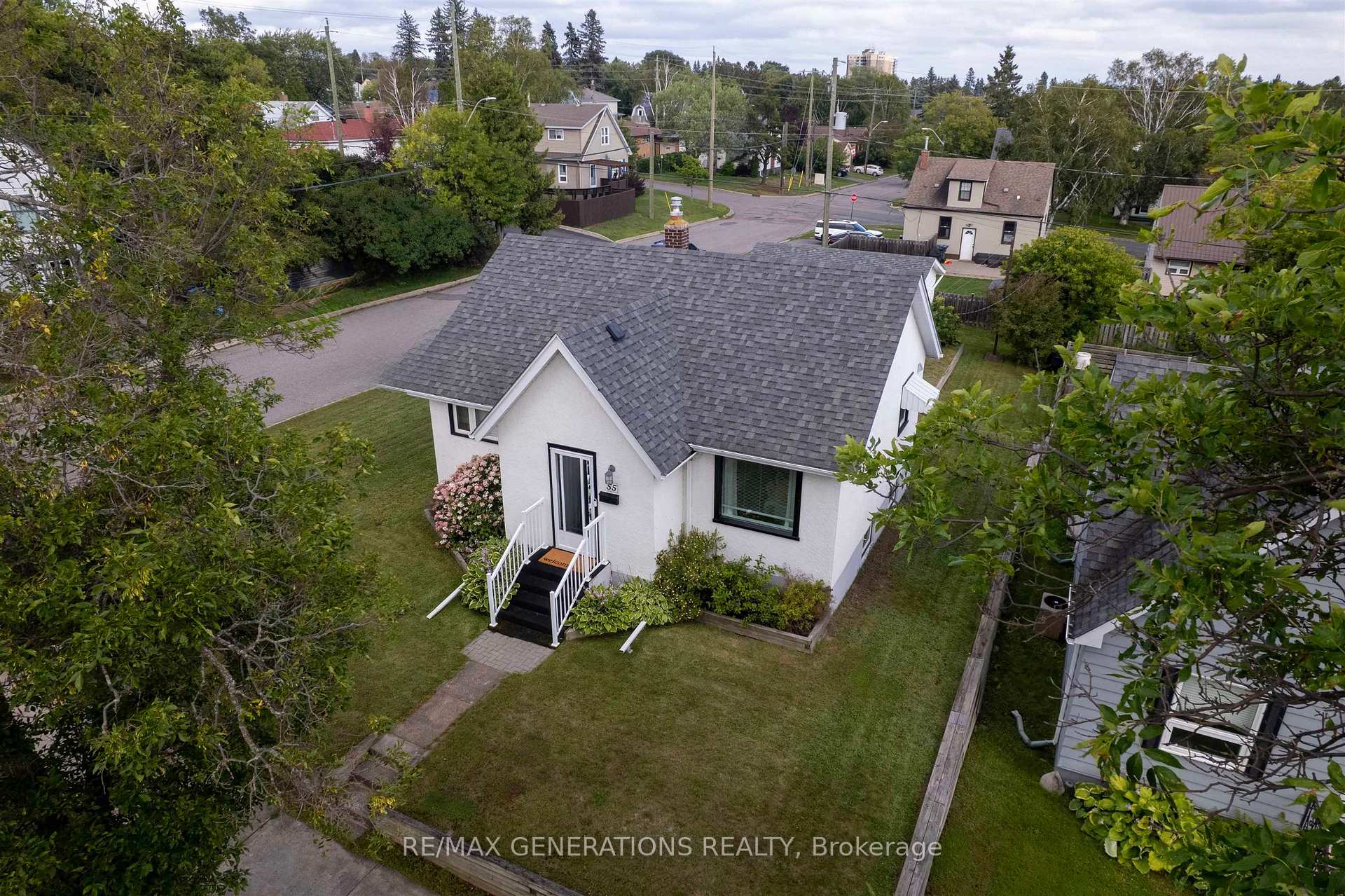 Photo 36 of 55 Ray Boulevard, Thunder Bay, Mariday Heights — HOMEH