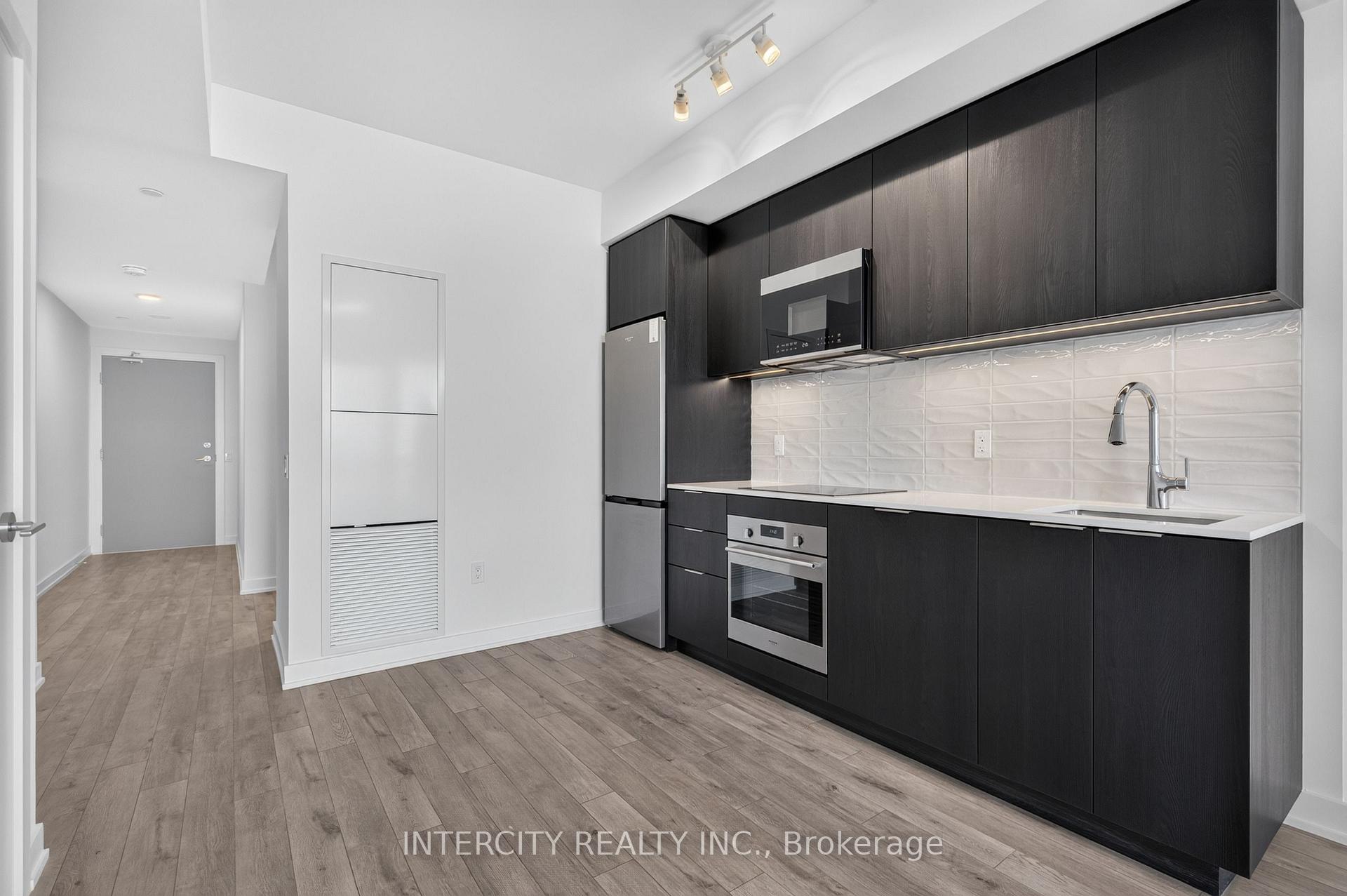 Photo 11 of Unit 421, 15 Skyridge Drive, Brampton, Bram East — HOMEH