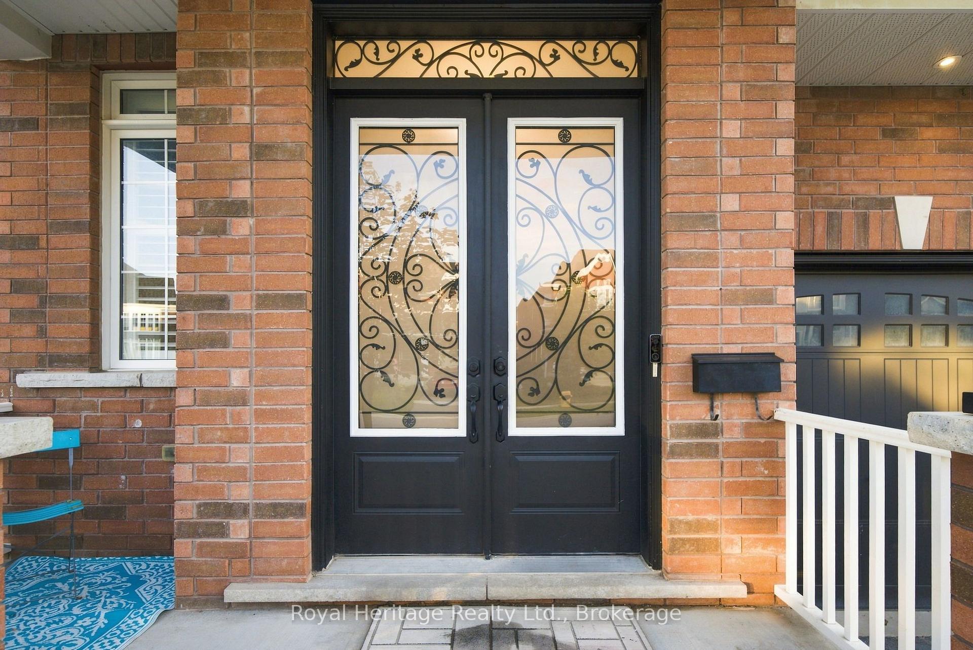 Photo 3 of 1684 William Lott Drive, Oshawa, Taunton — HOMEH
