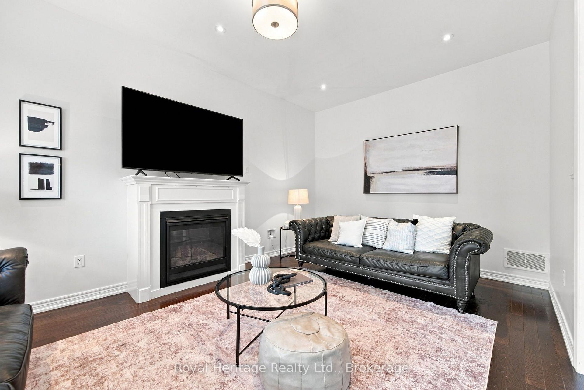 Photo 12 of 1684 William Lott Drive, Oshawa, Taunton — HOMEH