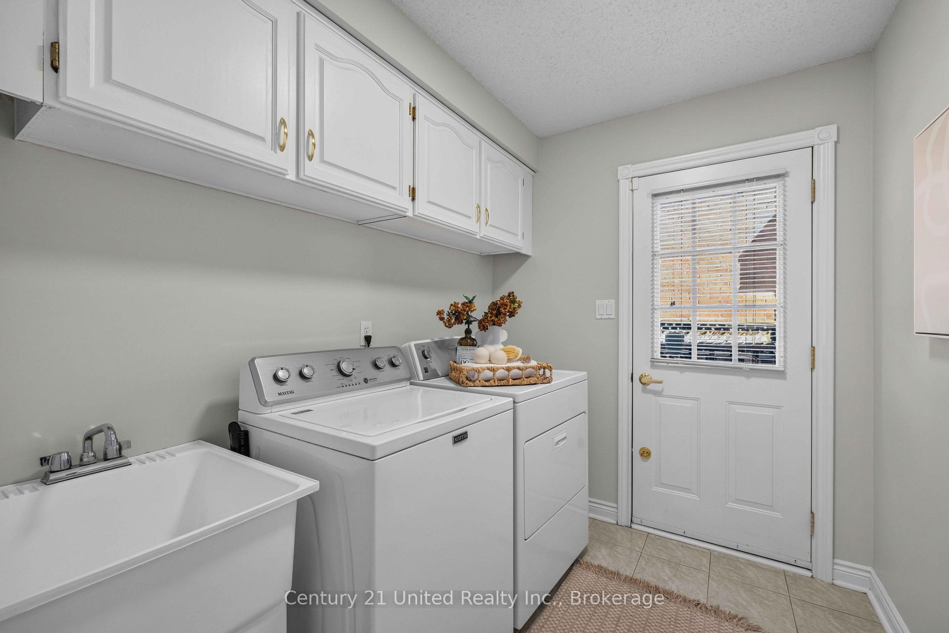Photo 17 of 59 Waverly Street, Oshawa, McLaughlin — HOMEH