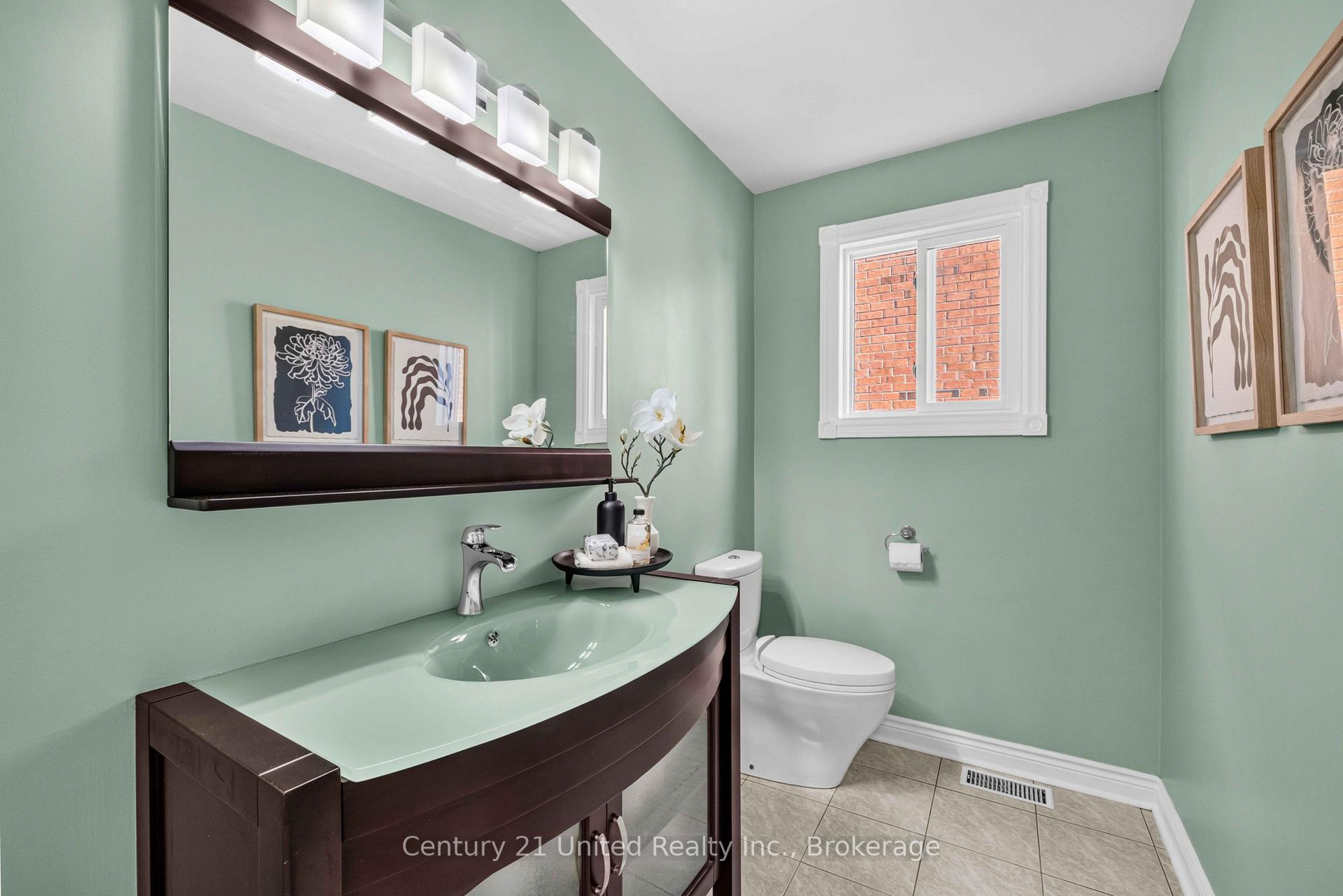 Photo 18 of 59 Waverly Street, Oshawa, McLaughlin — HOMEH