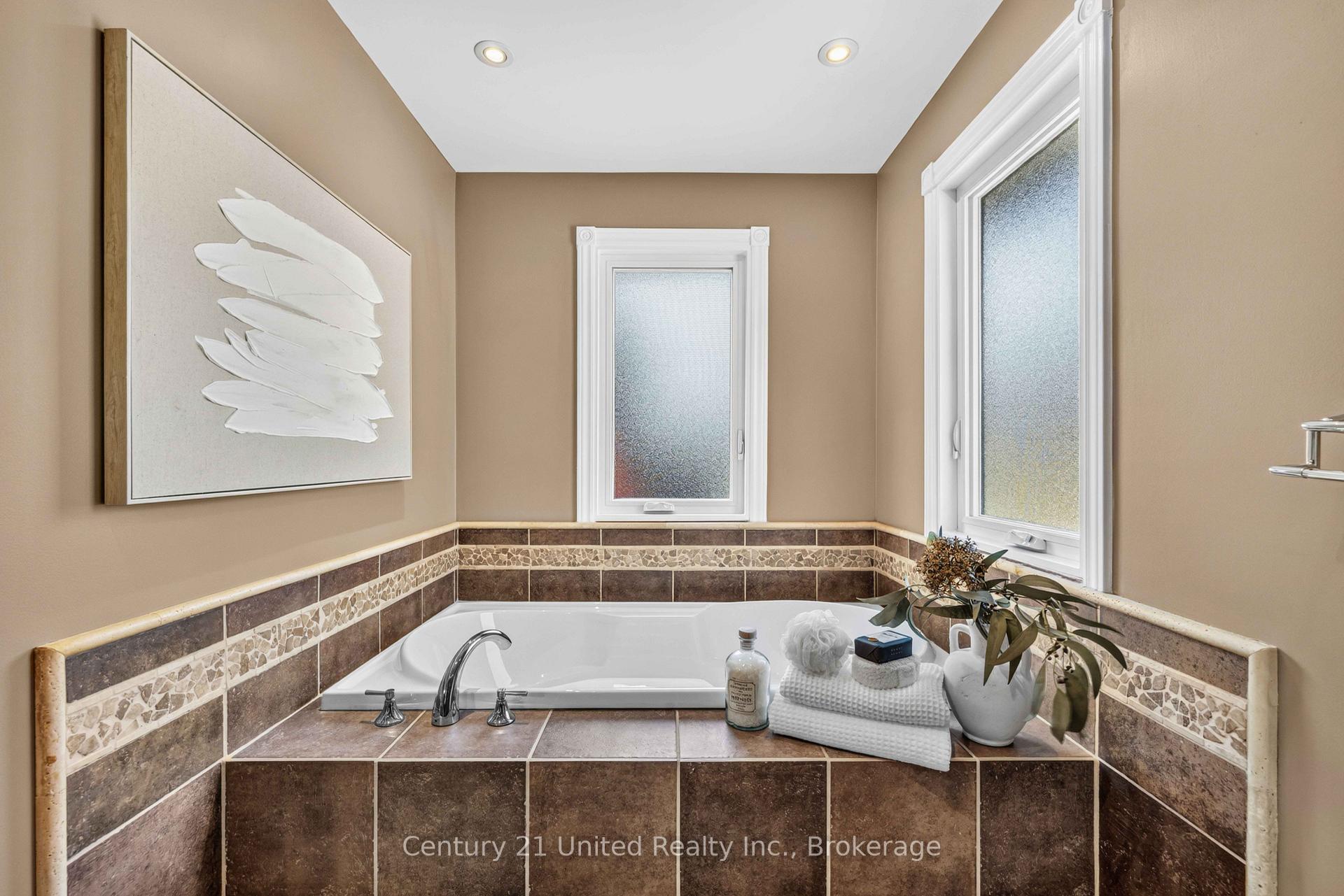 Photo 25 of 59 Waverly Street, Oshawa, McLaughlin — HOMEH
