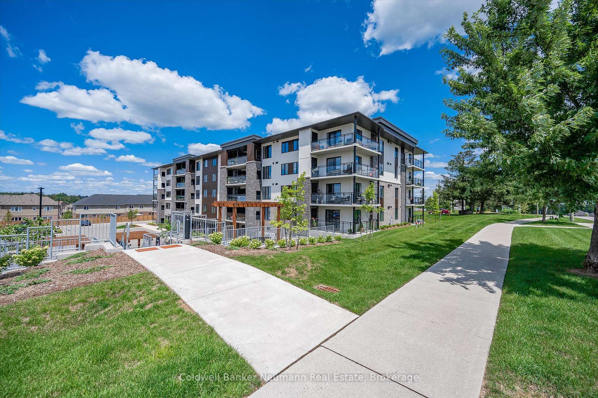Photo 48 of Unit 102, 104 Summit Ridge Drive, Guelph, Grange Road — HOMEH