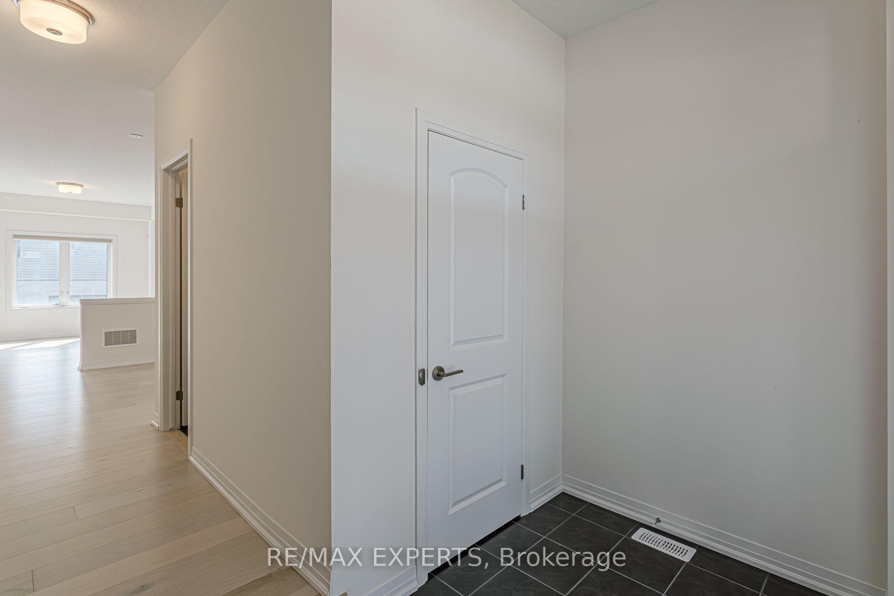 Photo 7 of 15 Stokes Road, Brant, Paris — HOMEH