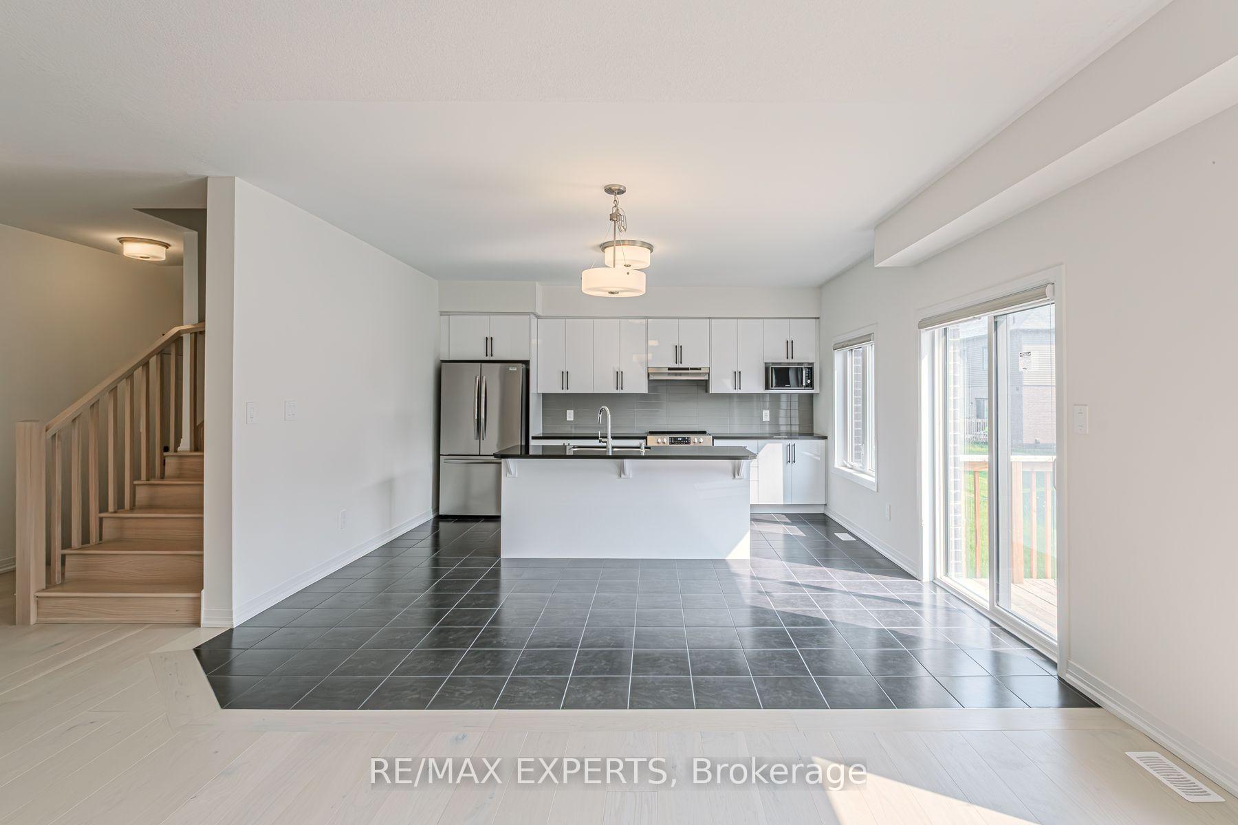 Photo 14 of 15 Stokes Road, Brant, Paris — HOMEH