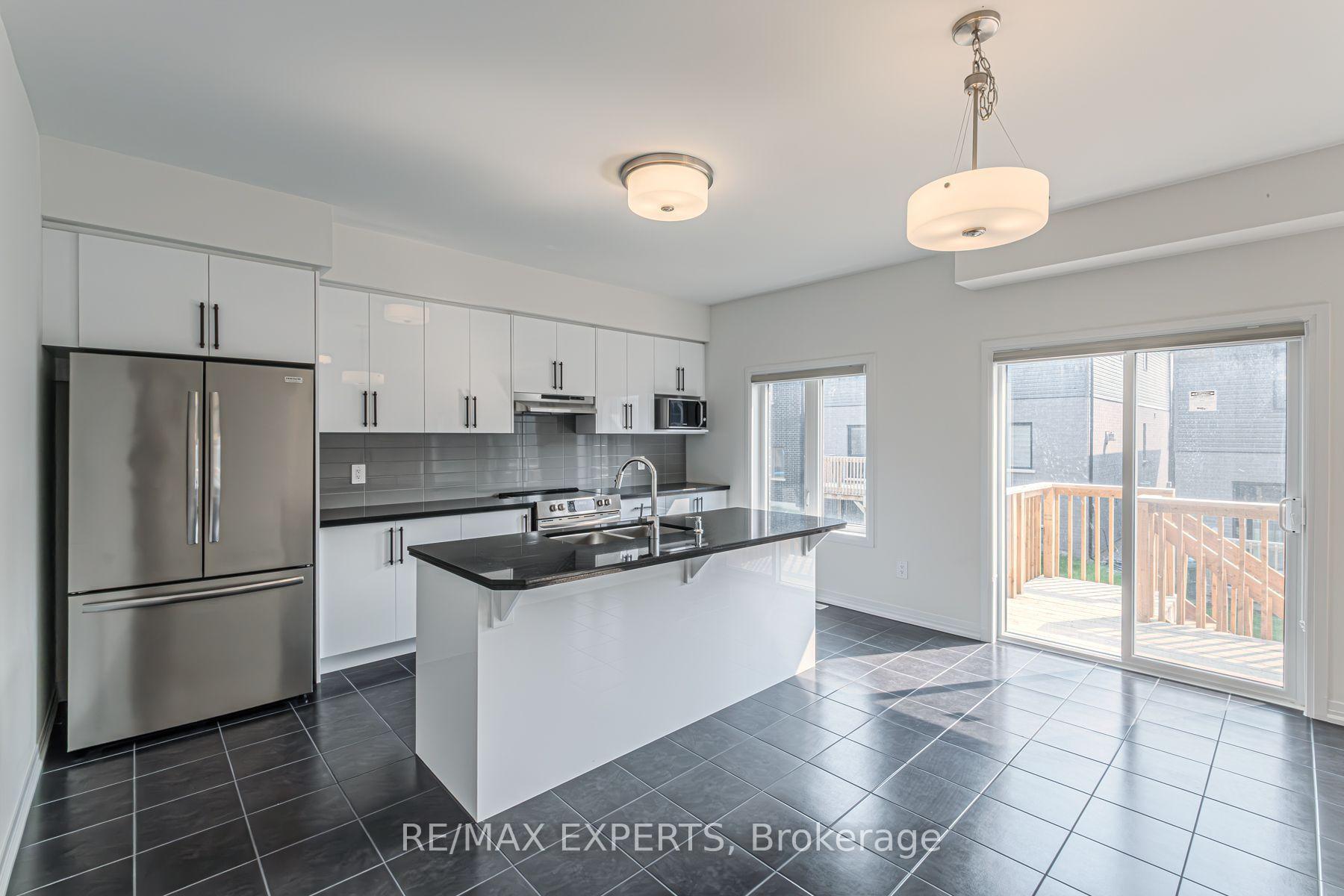 Photo 15 of 15 Stokes Road, Brant, Paris — HOMEH