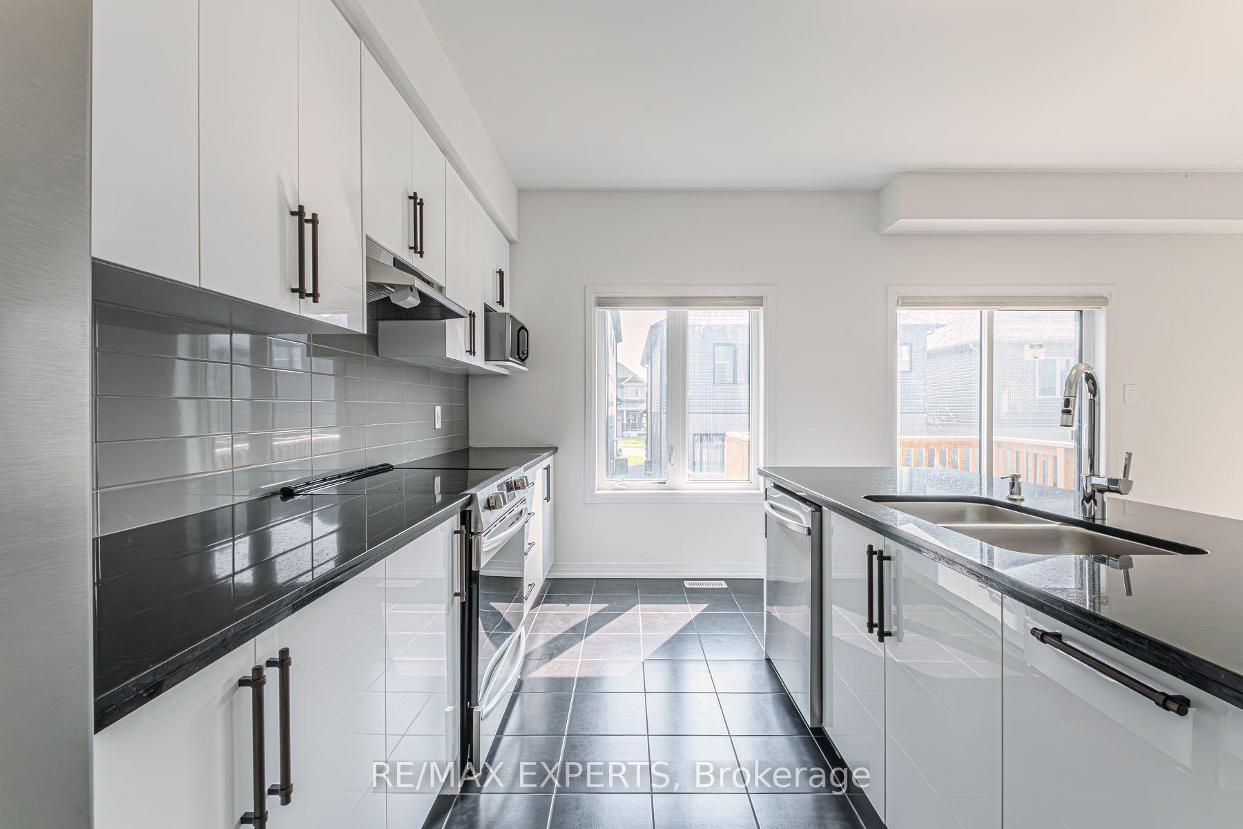 Photo 17 of 15 Stokes Road, Brant, Paris — HOMEH