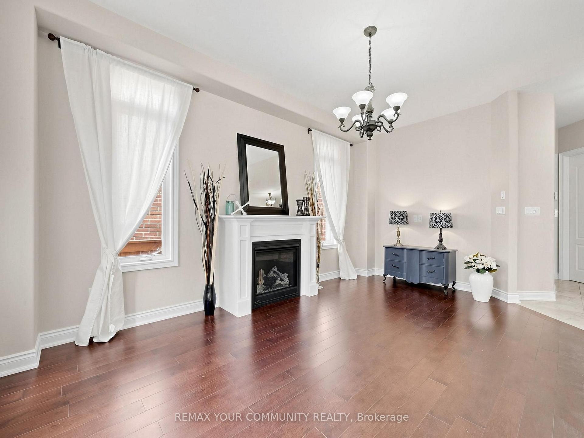 Photo 38 of 44 Tim Jacobs Drive, Georgina, Keswick South — HOMEH