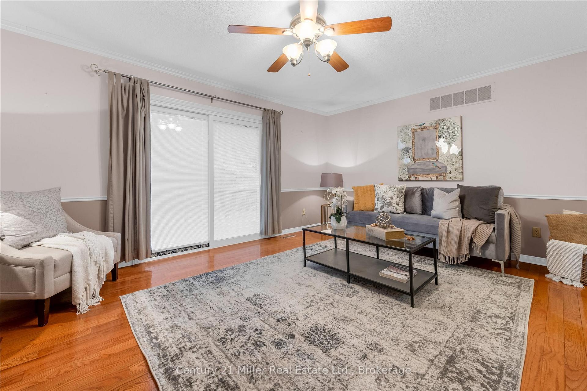 Photo 10 of 1482 Caulder Drive, Oakville, Morrison — HOMEH