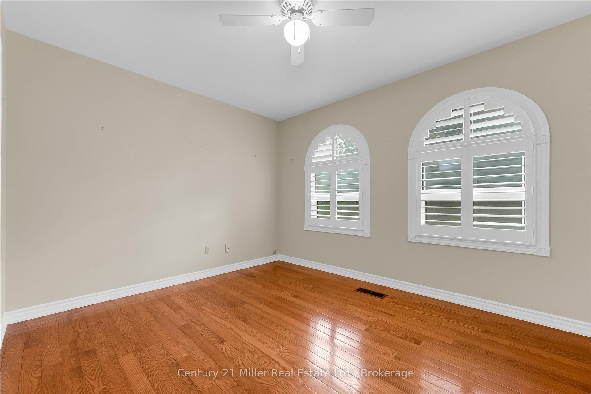 Photo 22 of 1482 Caulder Drive, Oakville, Morrison — HOMEH