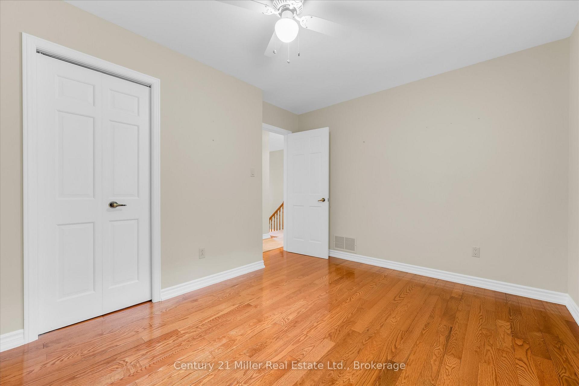 Photo 24 of 1482 Caulder Drive, Oakville, Morrison — HOMEH