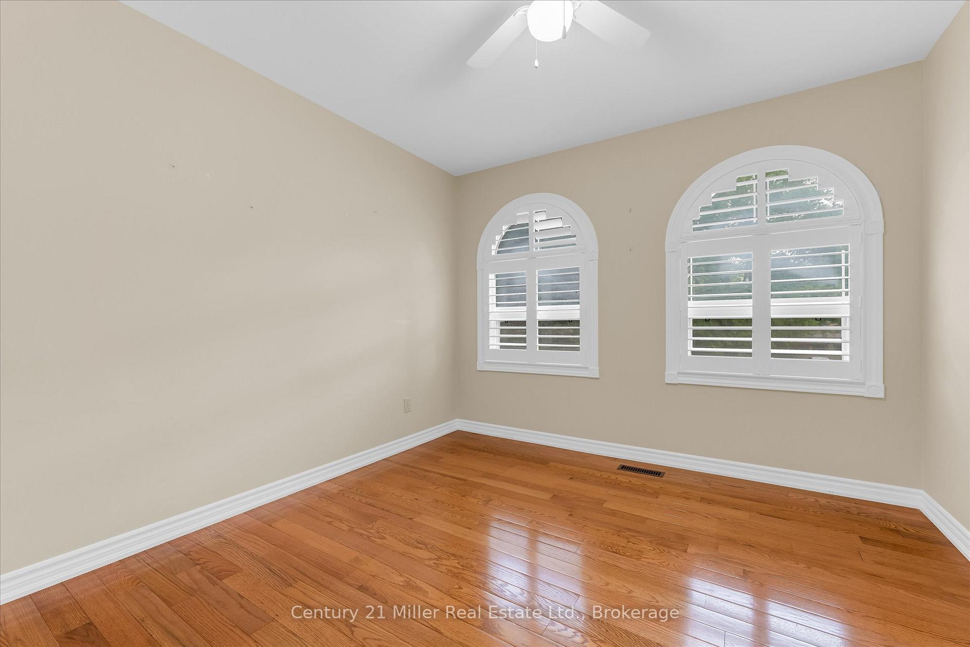 Photo 29 of 1482 Caulder Drive, Oakville, Morrison — HOMEH