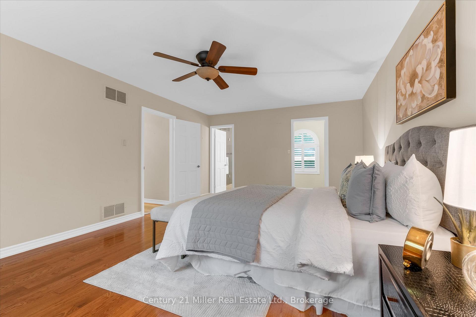 Photo 32 of 1482 Caulder Drive, Oakville, Morrison — HOMEH