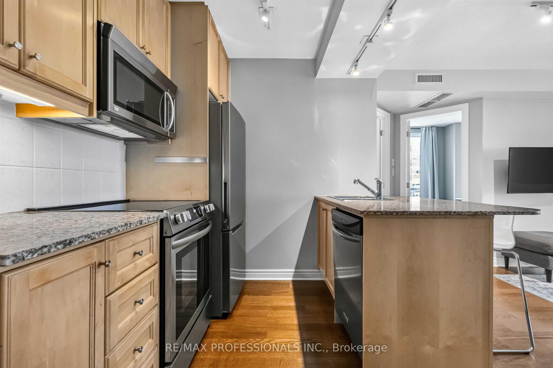 Photo 6 of Unit 601, 100 Hayden Street, Toronto, Church-Yonge Corridor — HOMEH