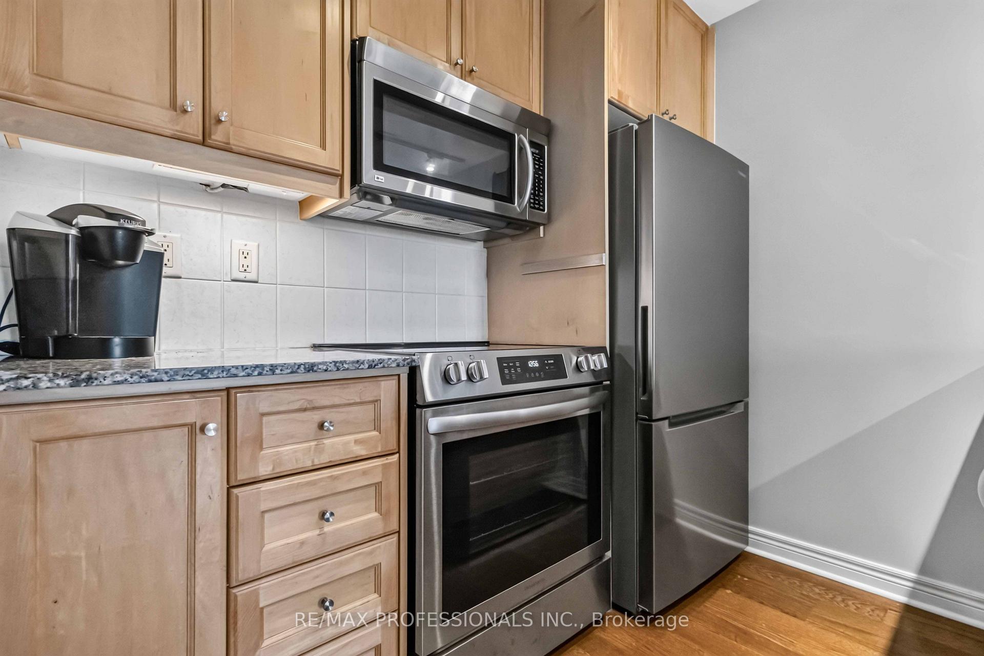 Photo 7 of Unit 601, 100 Hayden Street, Toronto, Church-Yonge Corridor — HOMEH