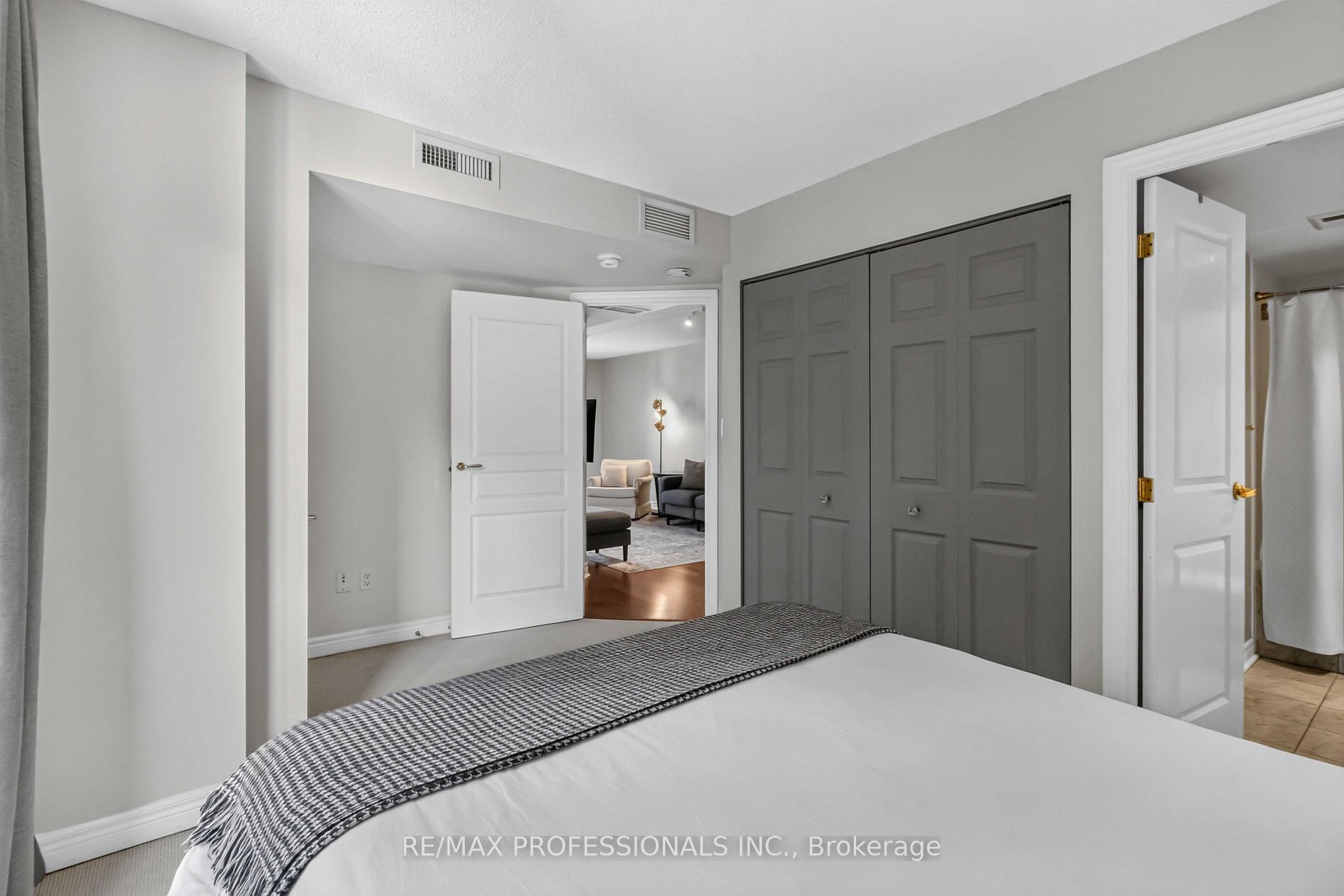 Photo 15 of Unit 601, 100 Hayden Street, Toronto, Church-Yonge Corridor — HOMEH