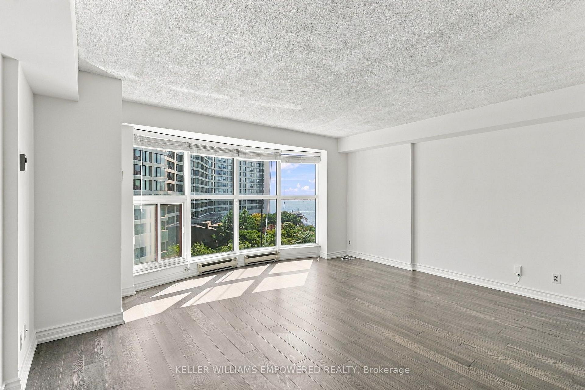 Photo 2 of Unit 1303, 77 Harbour Square, Toronto, Waterfront Communities — HOMEH