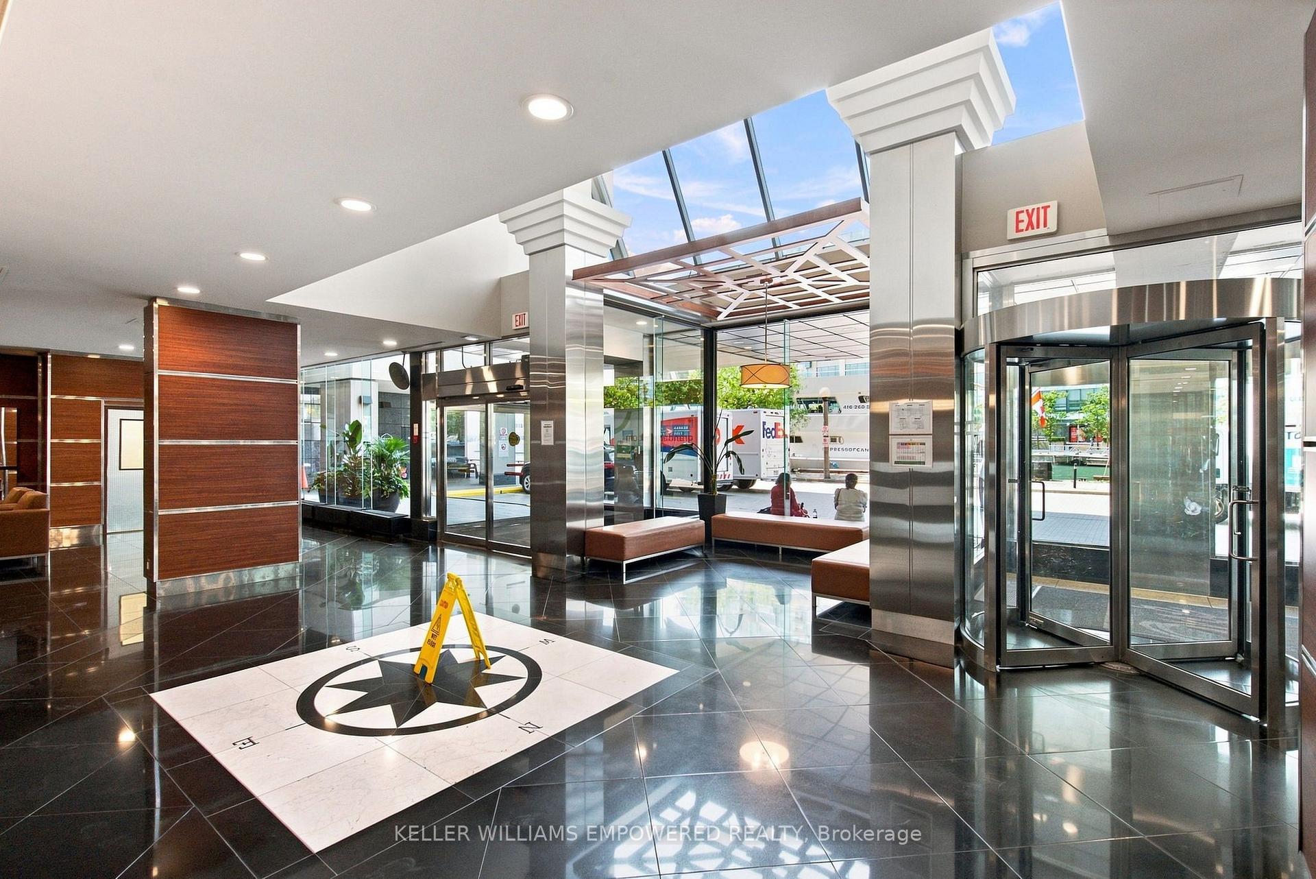 Photo 8 of Unit 1303, 77 Harbour Square, Toronto, Waterfront Communities — HOMEH