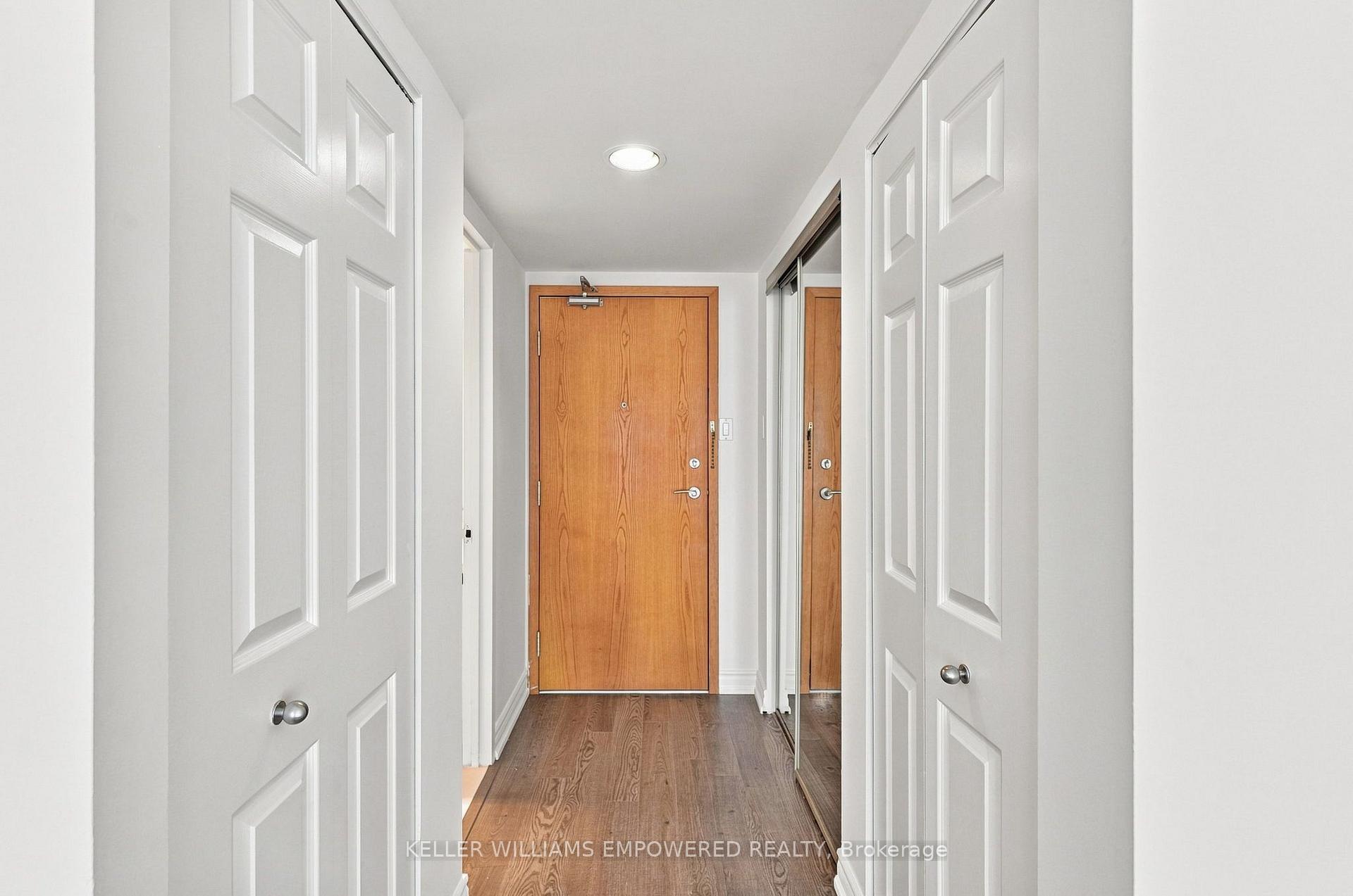 Photo 9 of Unit 1303, 77 Harbour Square, Toronto, Waterfront Communities — HOMEH