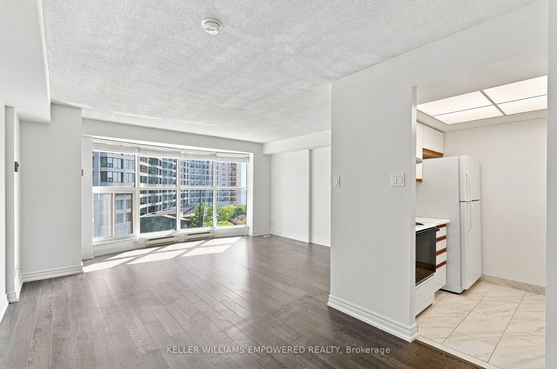 Photo 20 of Unit 1303, 77 Harbour Square, Toronto, Waterfront Communities — HOMEH