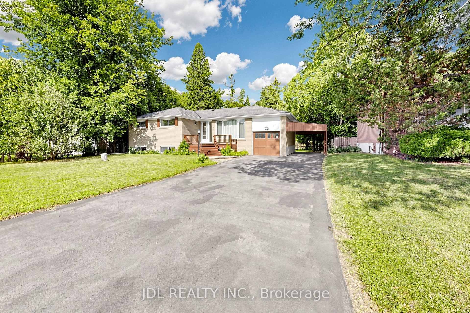 Photo 35 of 105 Park Avenue, Newmarket, Central Newmarket — HOMEH