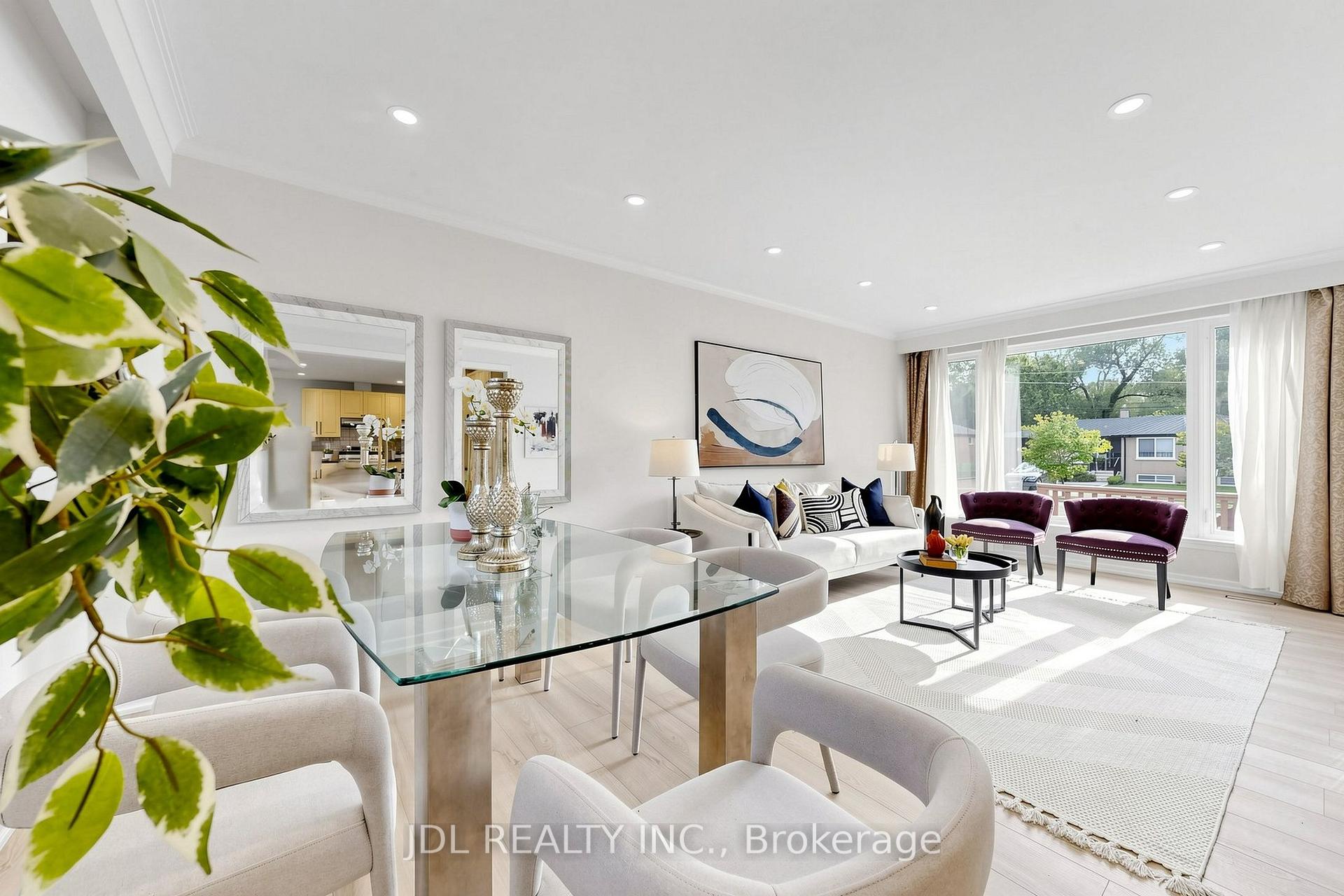 Photo 46 of 105 Park Avenue, Newmarket, Central Newmarket — HOMEH