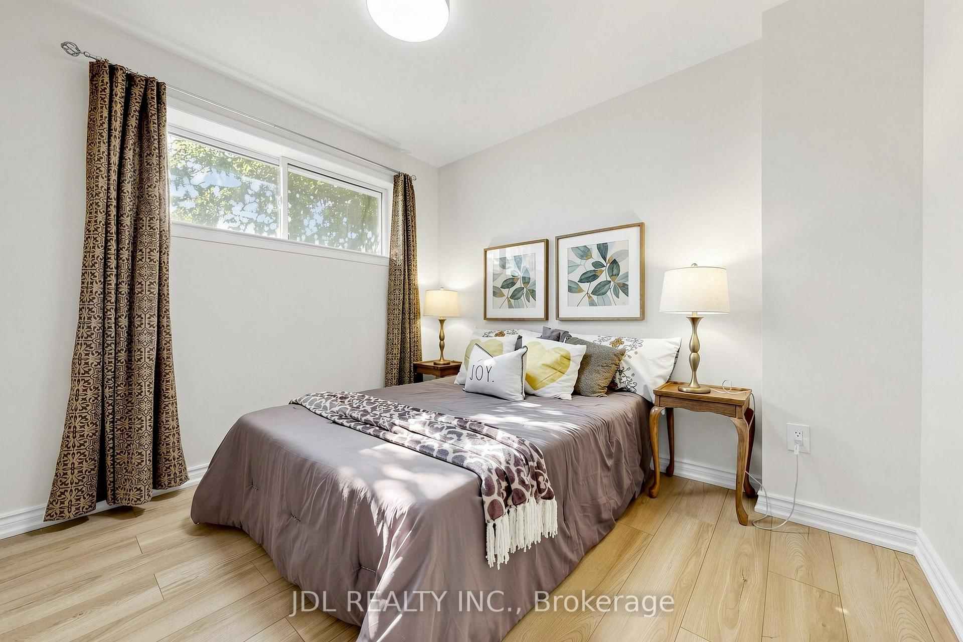 Photo 53 of 105 Park Avenue, Newmarket, Central Newmarket — HOMEH