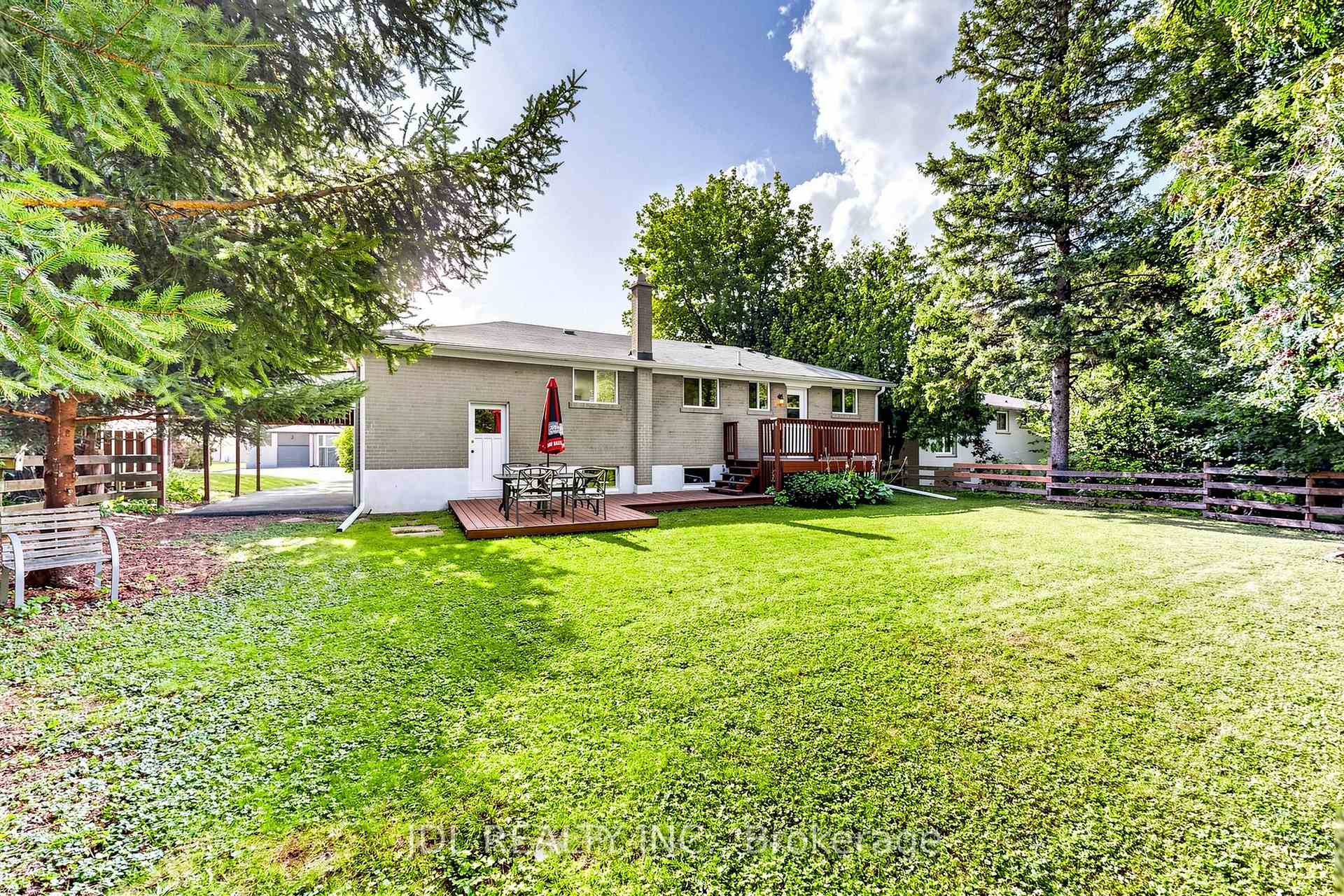 Photo 73 of 105 Park Avenue, Newmarket, Central Newmarket — HOMEH