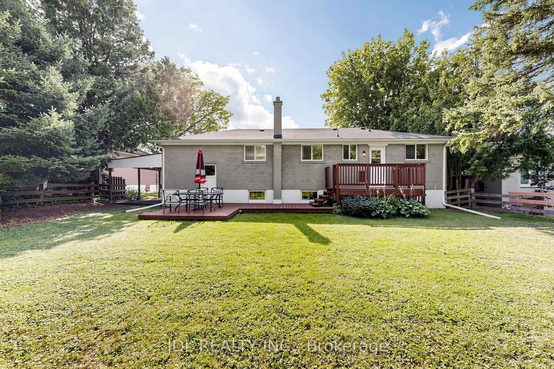 Photo 75 of 105 Park Avenue, Newmarket, Central Newmarket — HOMEH