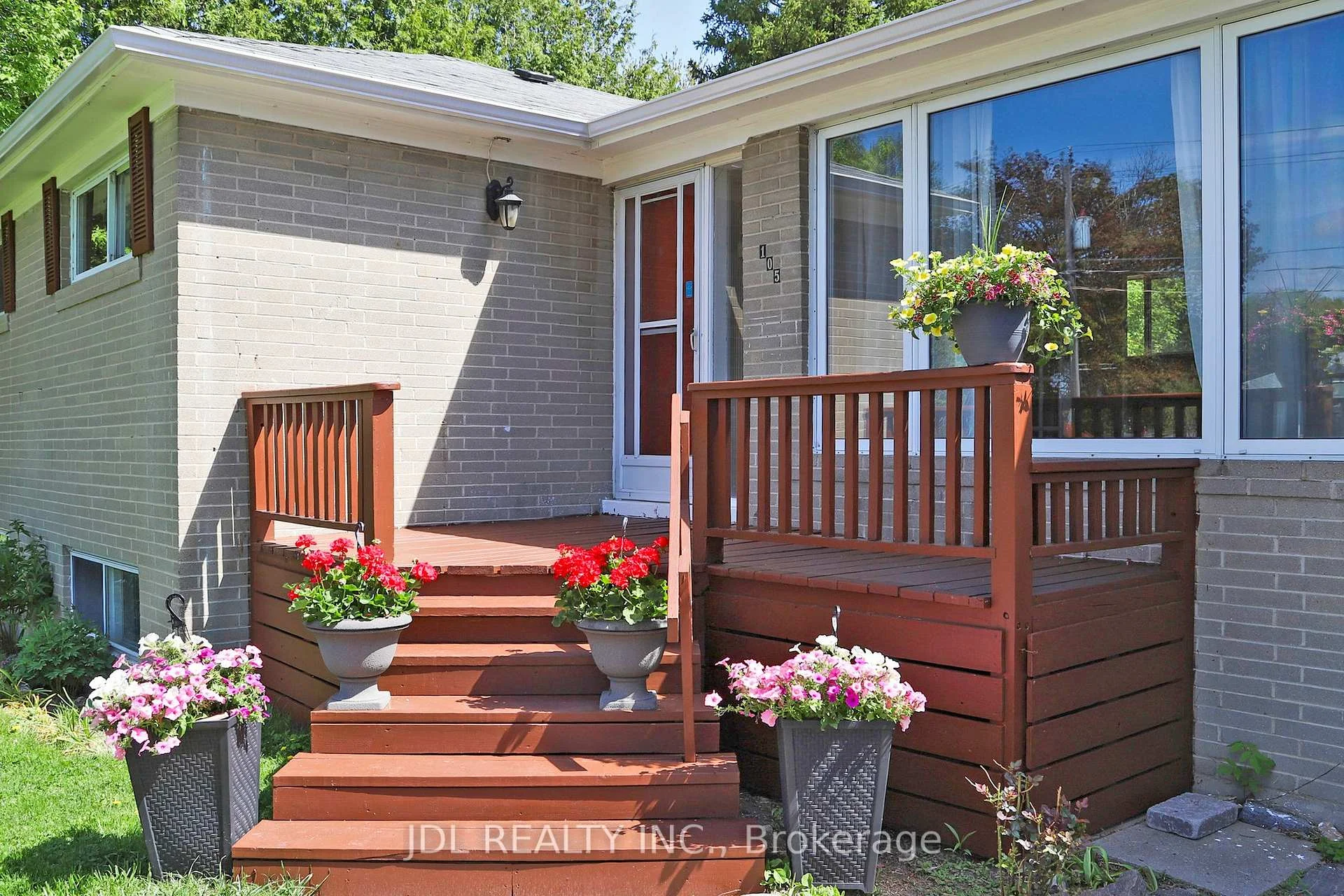 Photo 5 of 105 Park Avenue, Newmarket, Central Newmarket — HOMEH