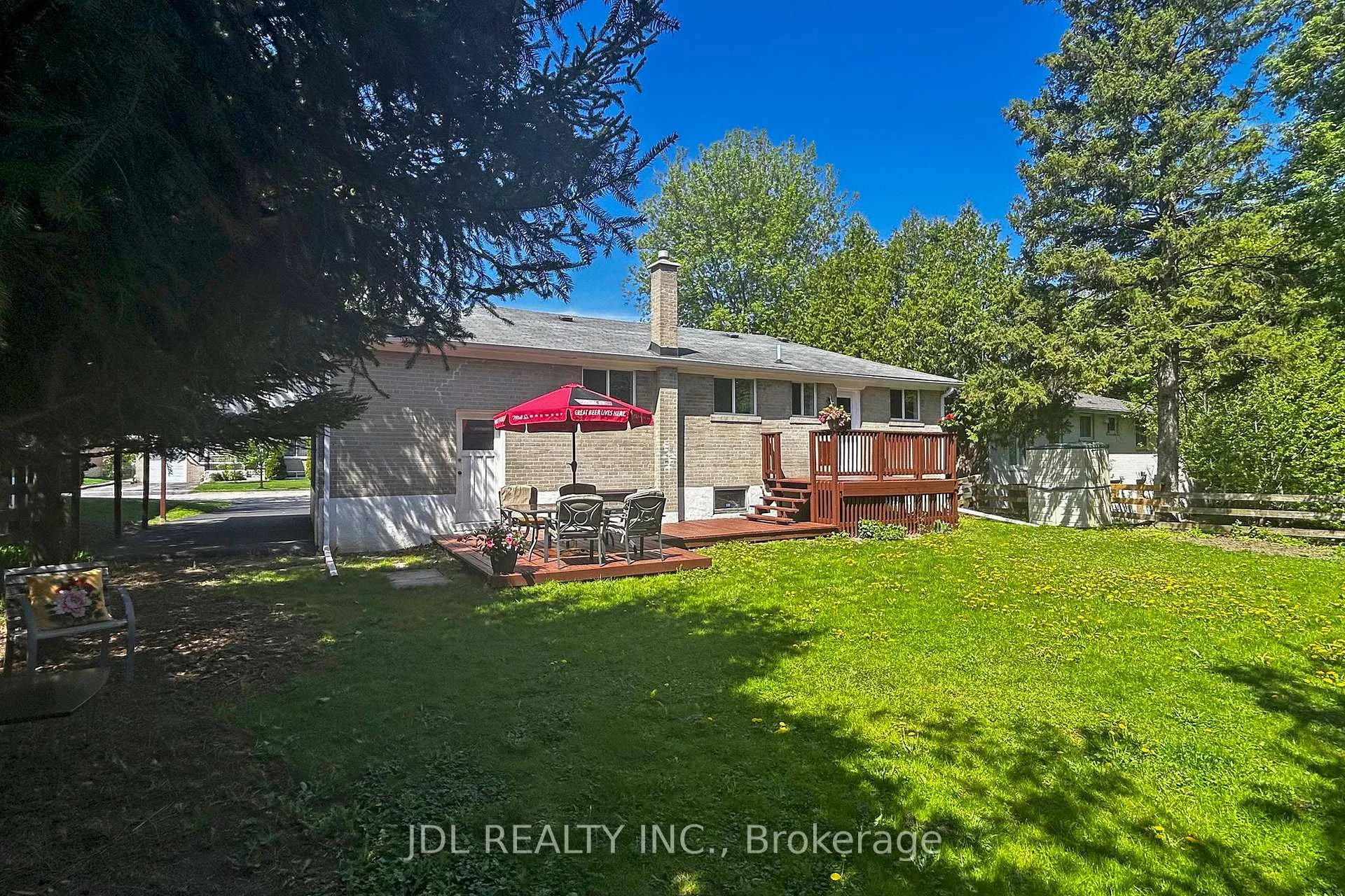 Photo 33 of 105 Park Avenue, Newmarket, Central Newmarket — HOMEH