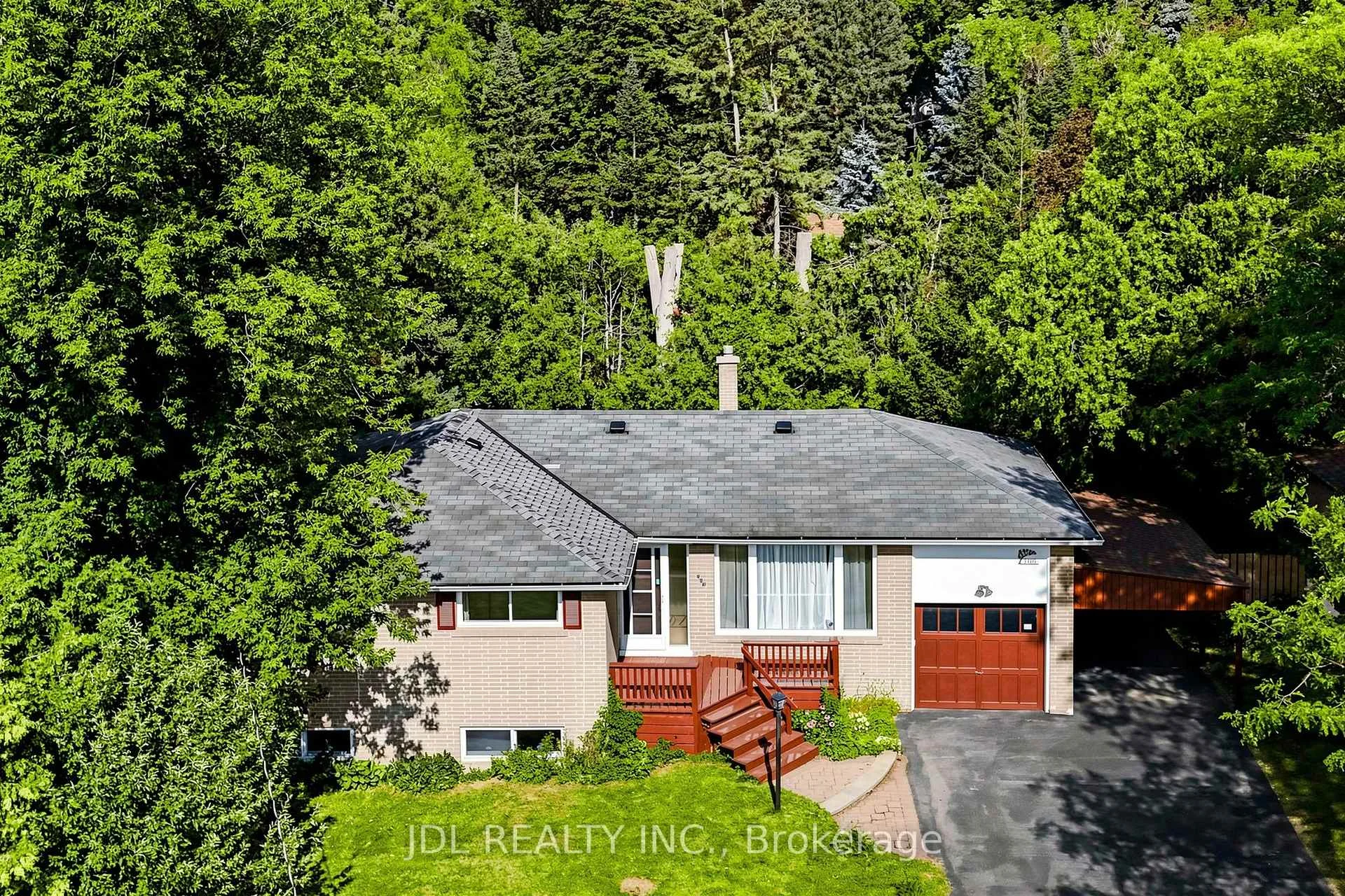 Photo 74 of 105 Park Avenue, Newmarket, Central Newmarket — HOMEH