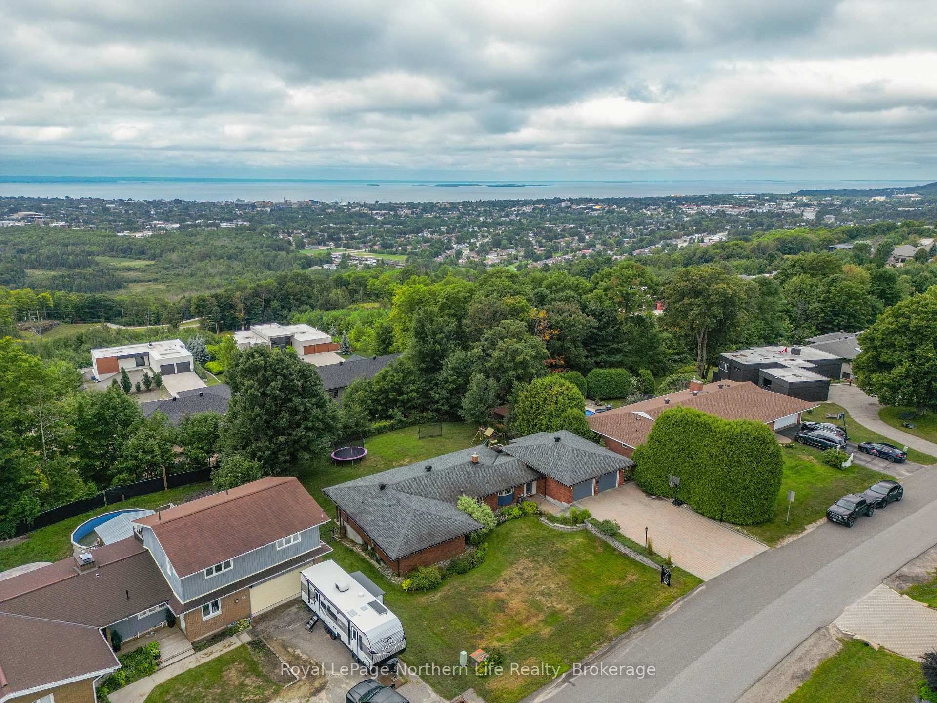 Photo 49 of 185 Wallace Heights Drive, North Bay, Airport — HOMEH